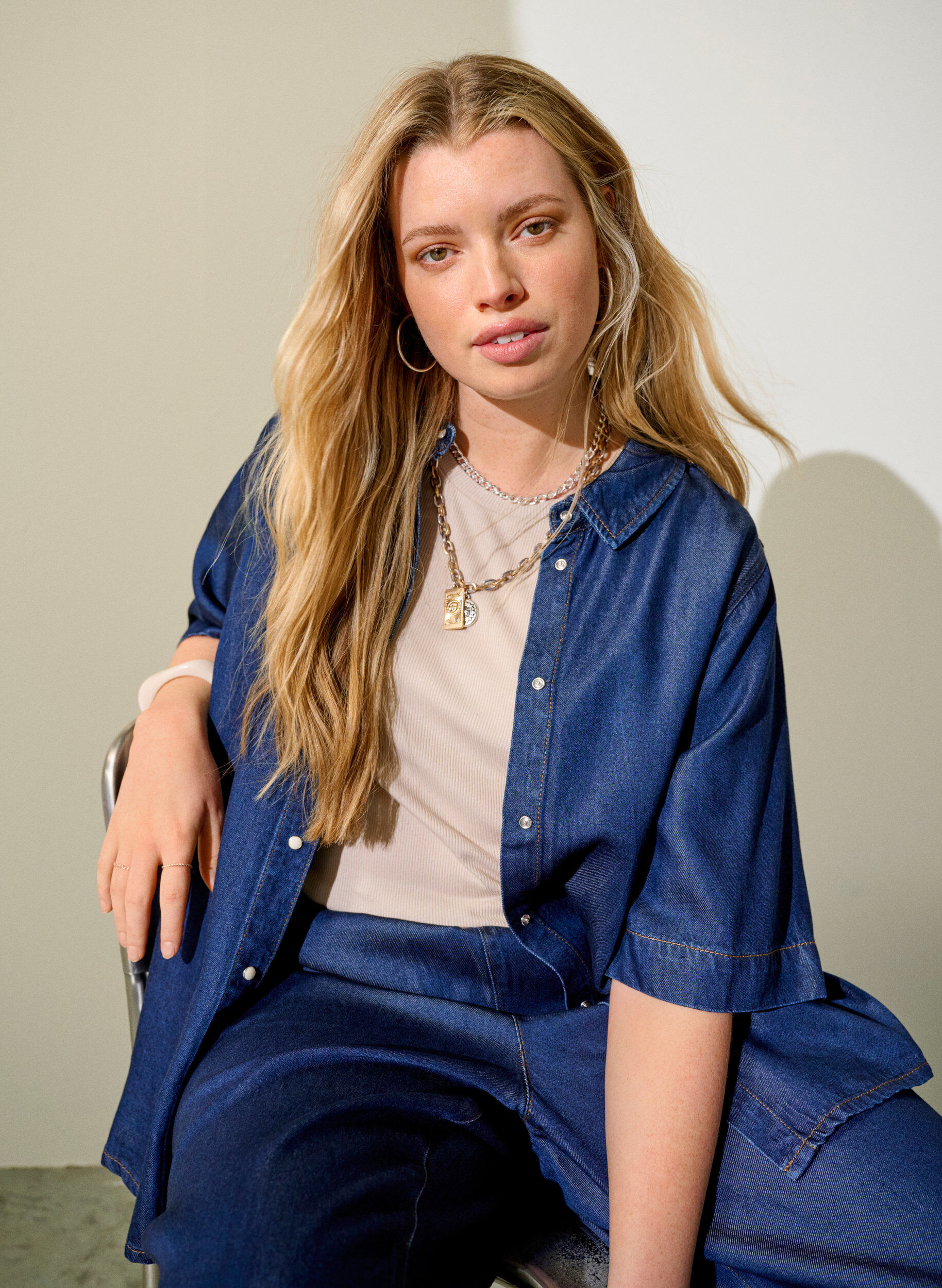 Zizzi Lyhythihainen farkkutyylinen lyocell-paita, Sininen, Image image number 0