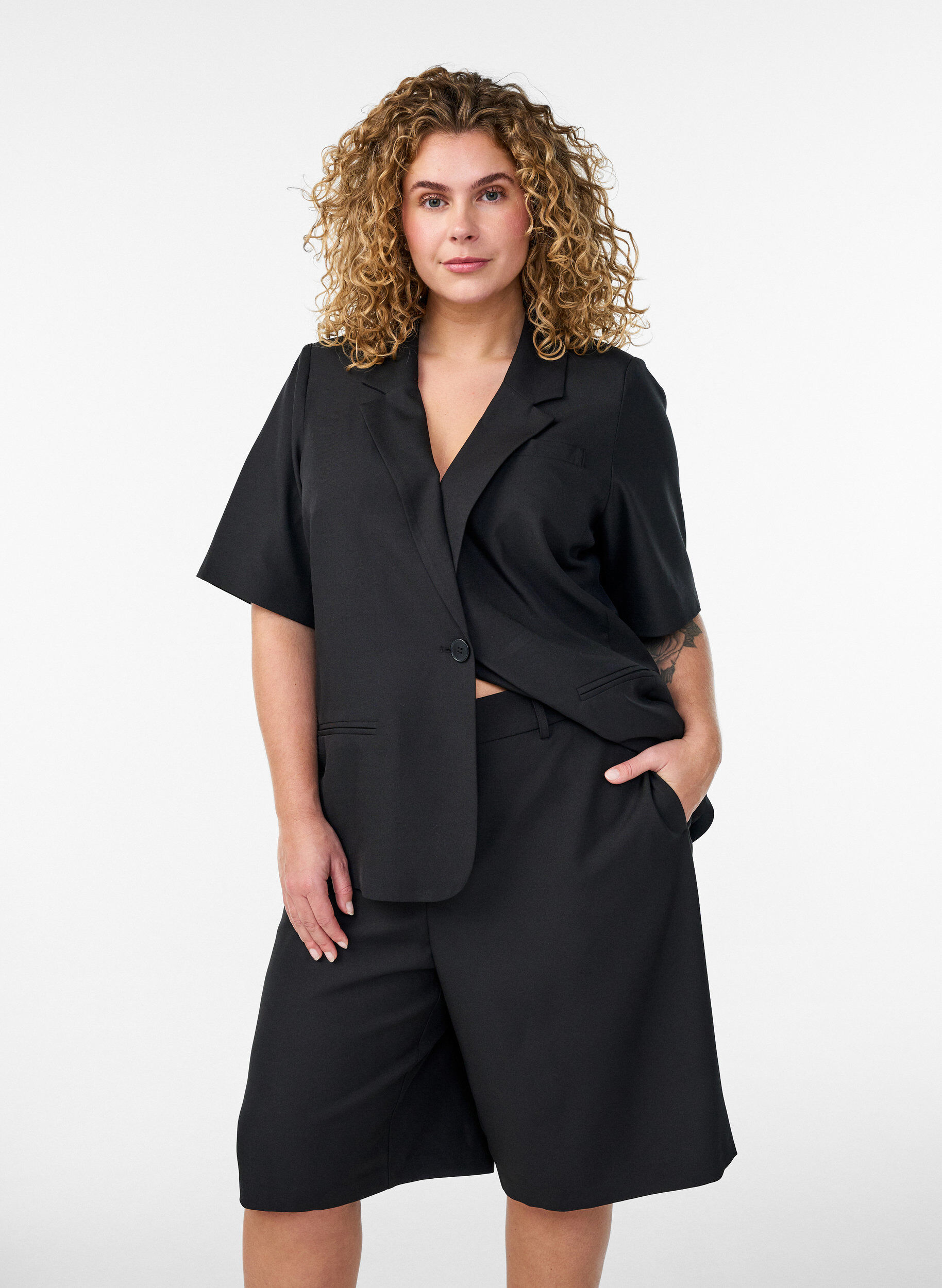 Rennot korkeavy&ouml;t&auml;r&ouml;iset Bermudashortsit, Musta, Model