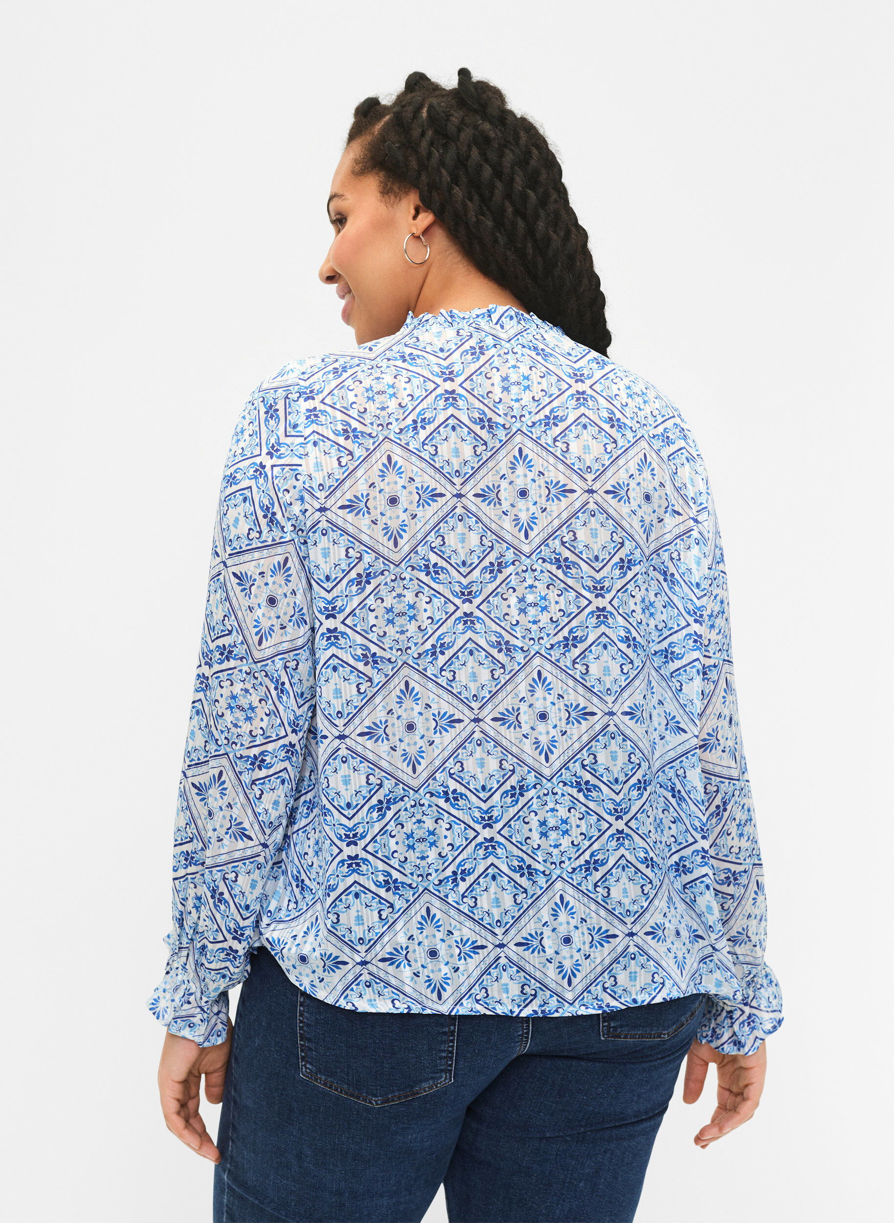 Zizzi Pitk&auml;hihainen pusero r&ouml;yhel&ouml;ill&auml; ja painatuksella, Beige, Model image number 2