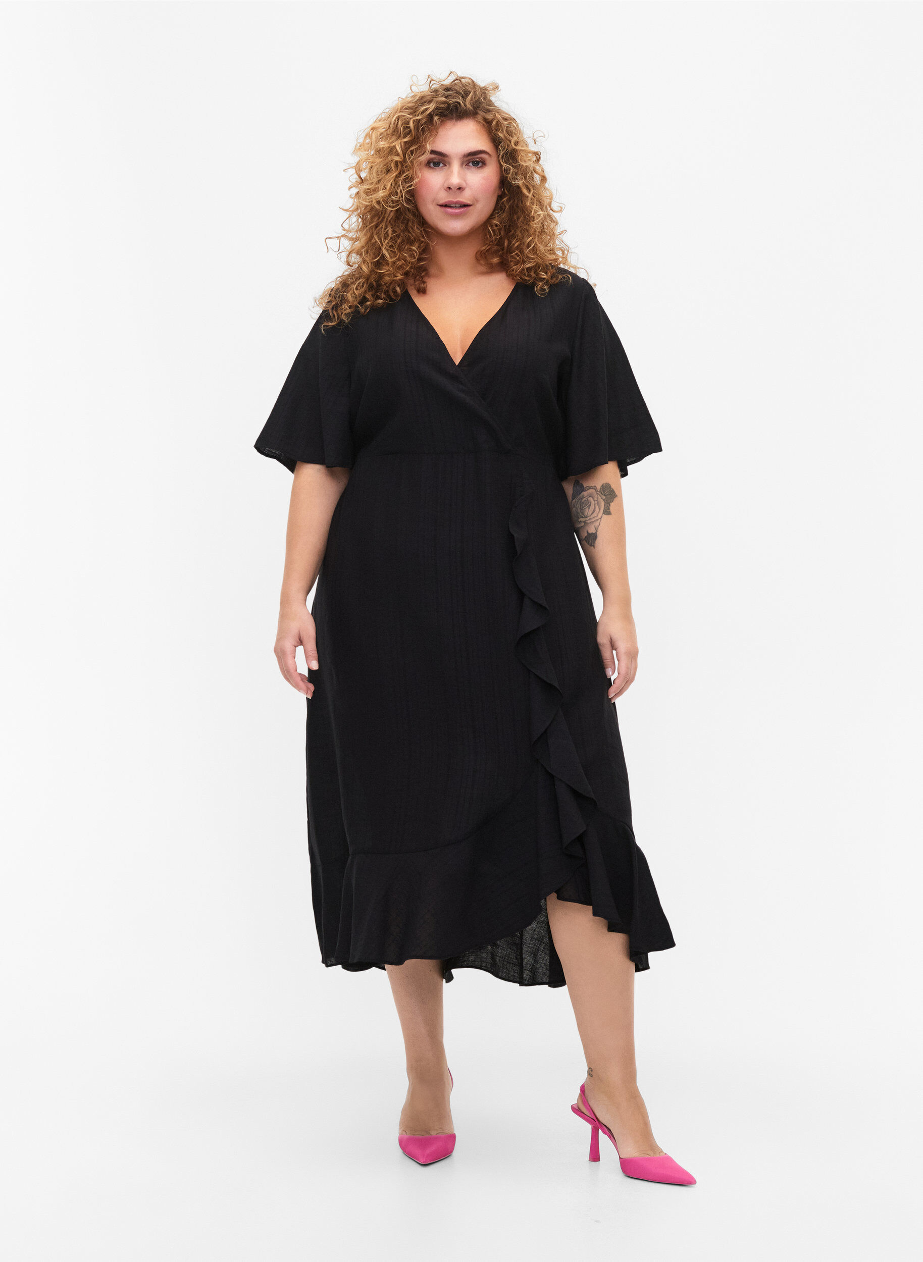 Zizzi Midimekko lepakkohihoilla, Black, Model image number 0