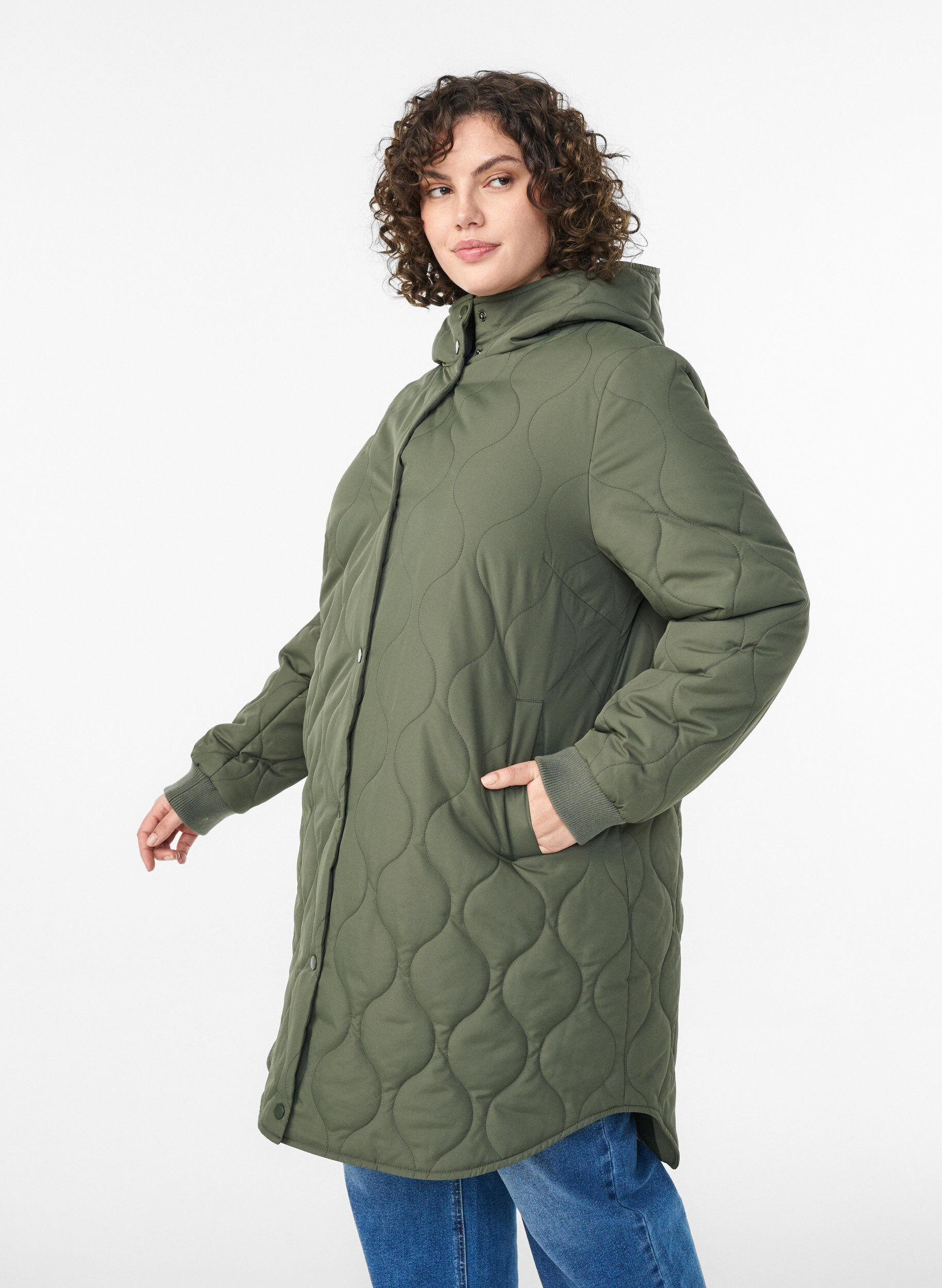 Keskipitk&auml; tikattu takki hupulla, Vihre&auml;, Model