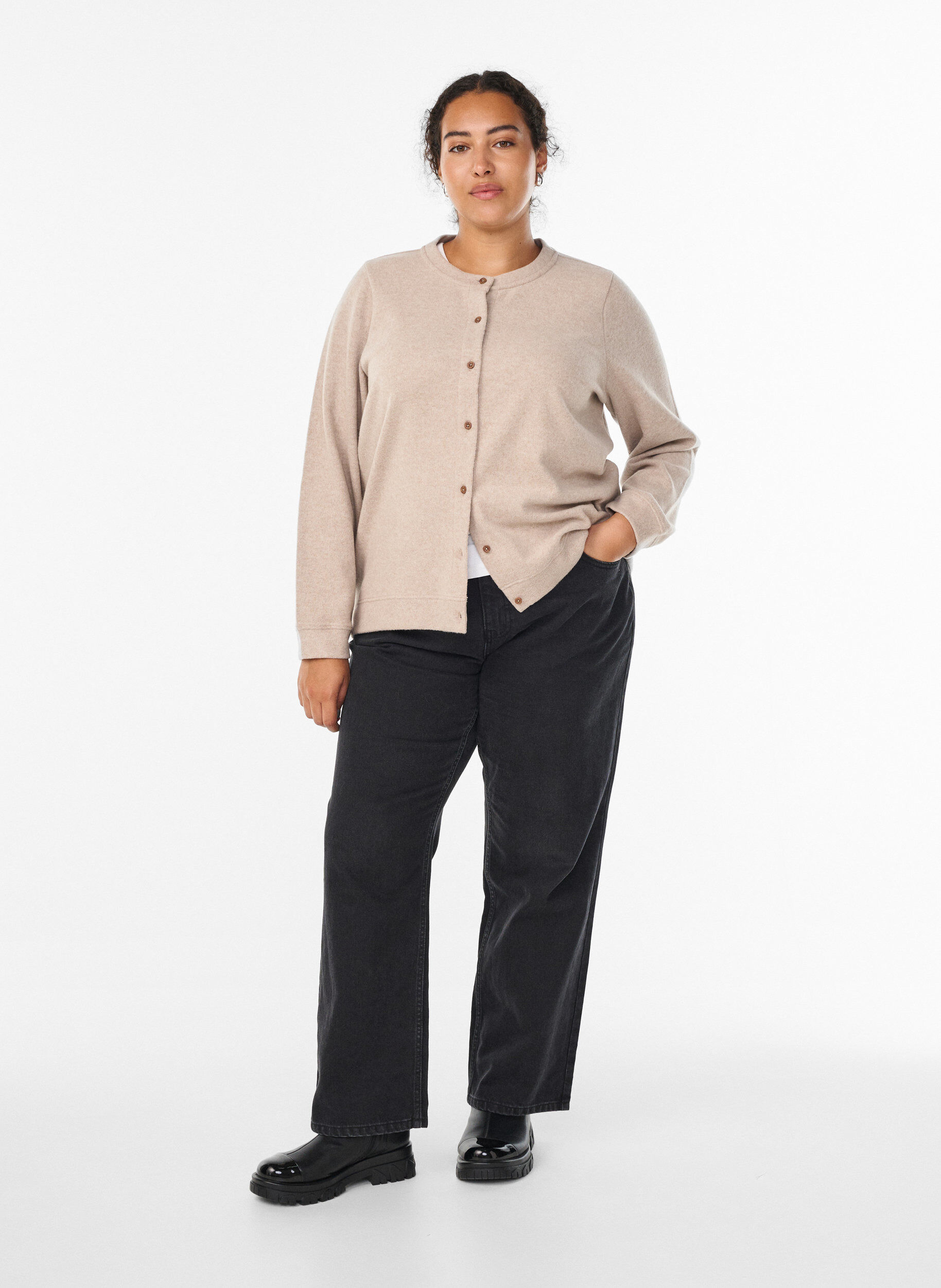 Zizzi Neuletakki py&ouml;re&auml;ll&auml; kauluksella ja napeilla, Beige, Model image number 1