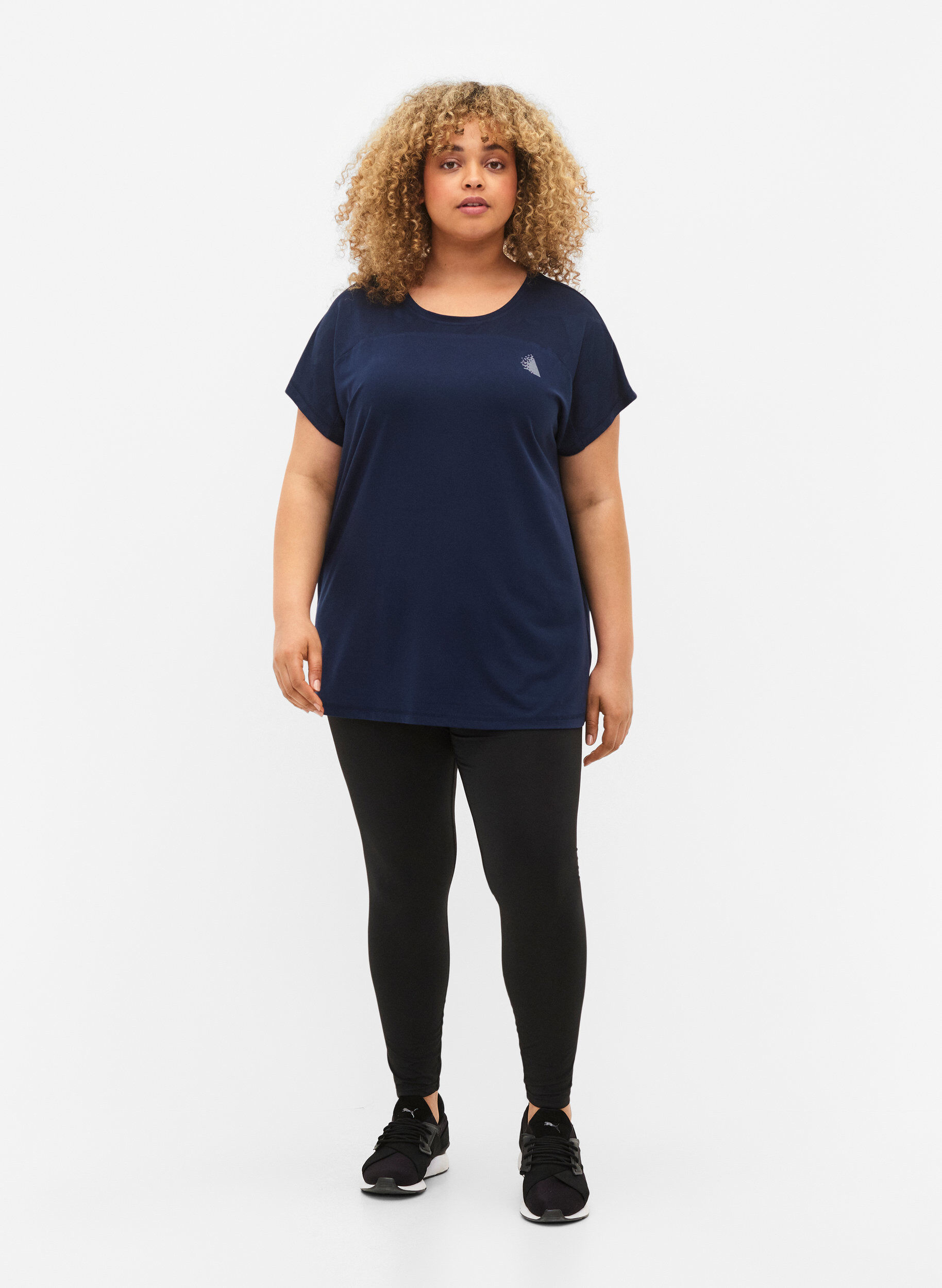 Zizzi Treenipaita py&ouml;re&auml;ll&auml; p&auml;&auml;ntiell&auml;, Black Iris ASS, Model image number 2