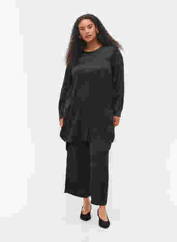Pitkä kiiltävä mekko halkioilla, Black, Model image number 2