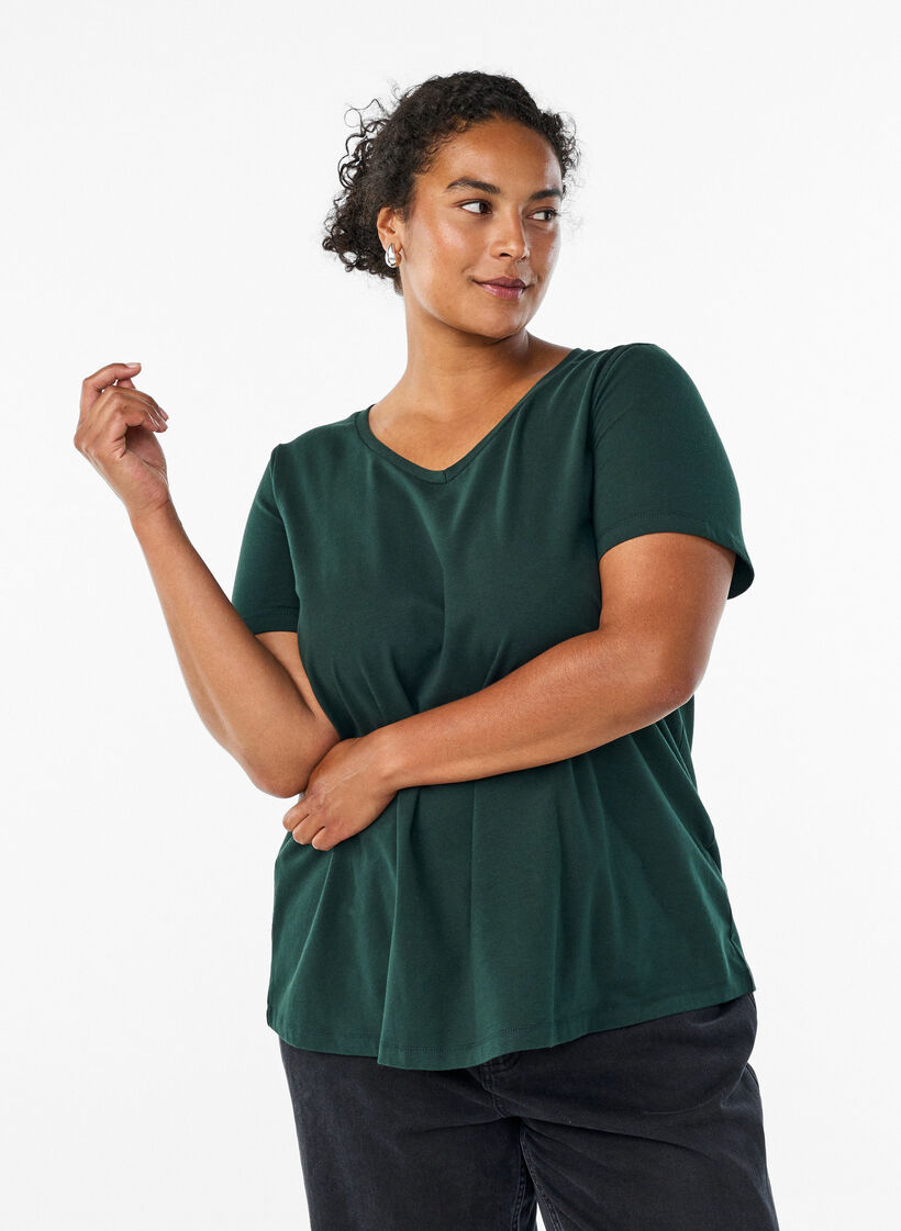Yksiv&auml;rinen perus t-paita puuvillasta, Vihre&auml;, Model image number 0