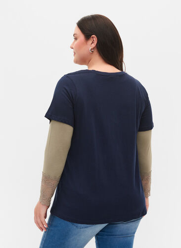 Puuvillainen t-paita painatuksella, Navy Blazer, Model image number 1