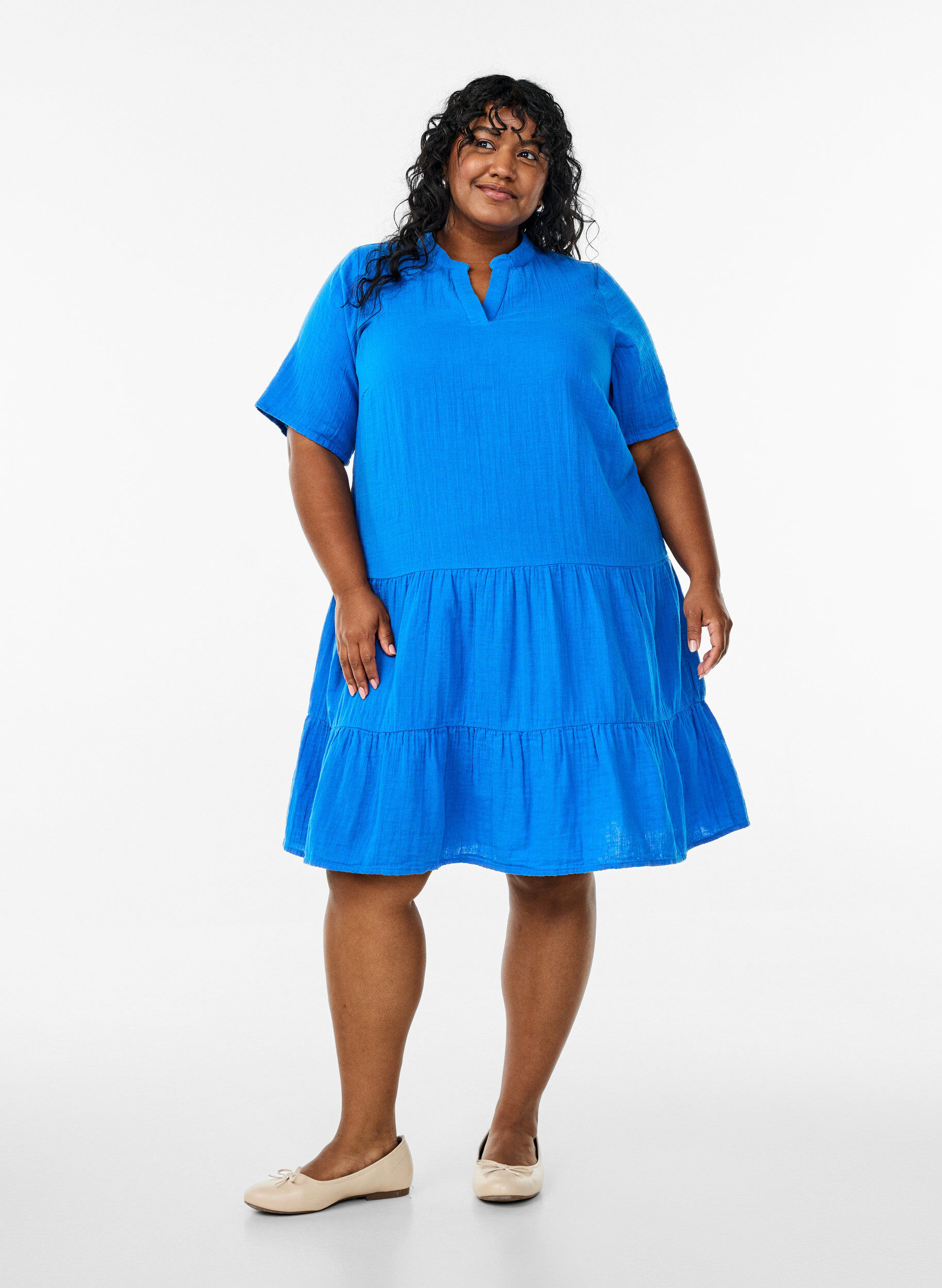 ZizziLyhyt A-linjainen mekko puuvillamusliinista, Sininen, Model image number 1