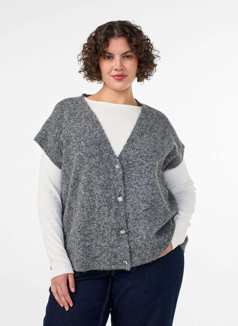 Neulottu liivi V-p&auml;&auml;ntiell&auml; ja koristenapeilla, Harmaa, Model image number 0