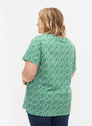 Kukallinen t-paita puuvillaa v-pääntiellä, Jolly Green AOP, Model image number 1