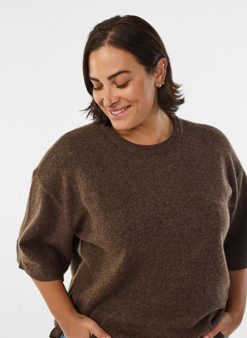 Väljä neulepusero, jossa on lyhyet hihat, Ruskea, Model image number 3