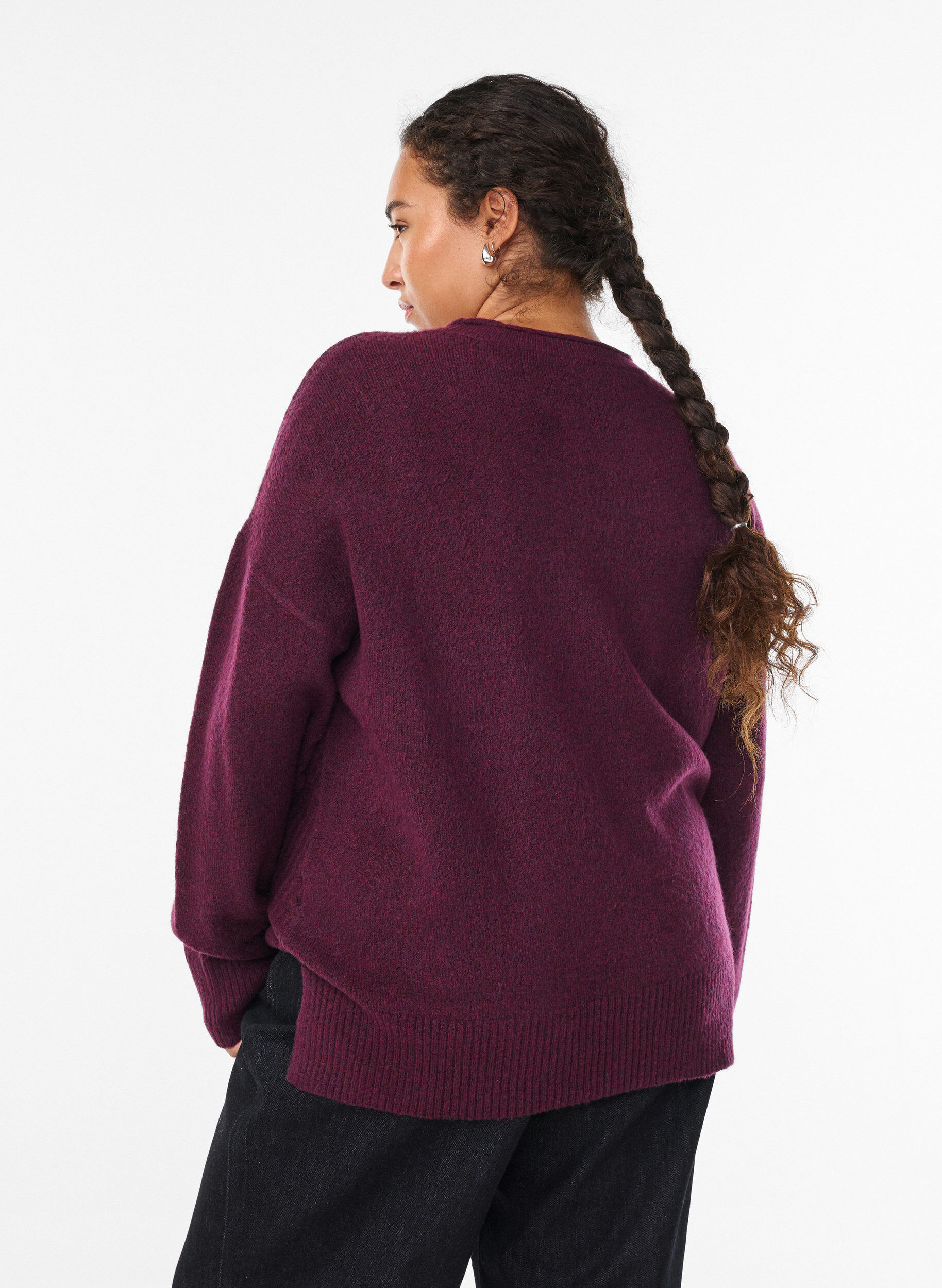ZizziNeulepusero, jossa V-muotoinen ribikuvio ja halkiot, Violetti, Model image number 2