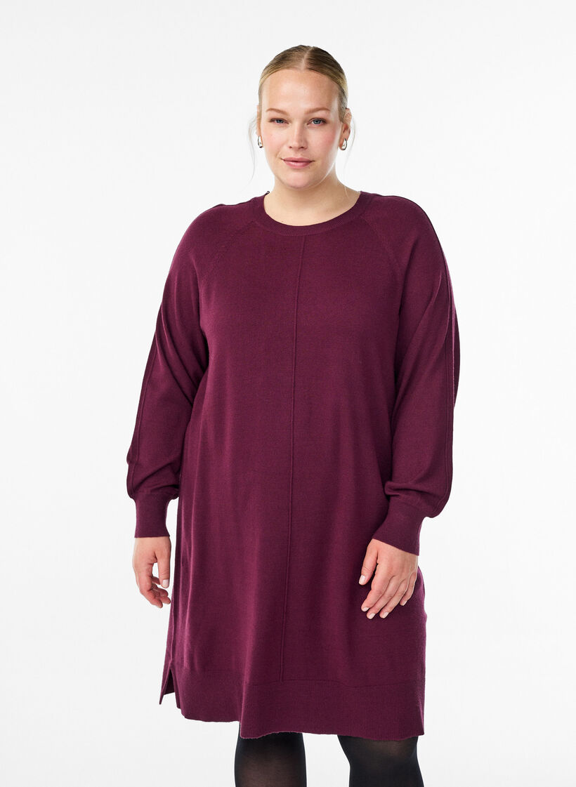 Lyhyt neulemekko raglanhihoilla ja keskisaumalla, Punainen, Model image number 0