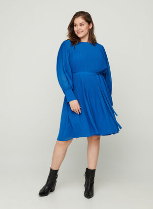 Pitkähihainen pliseerattu mekko nauhalla, Classic Blue , Model image number 3