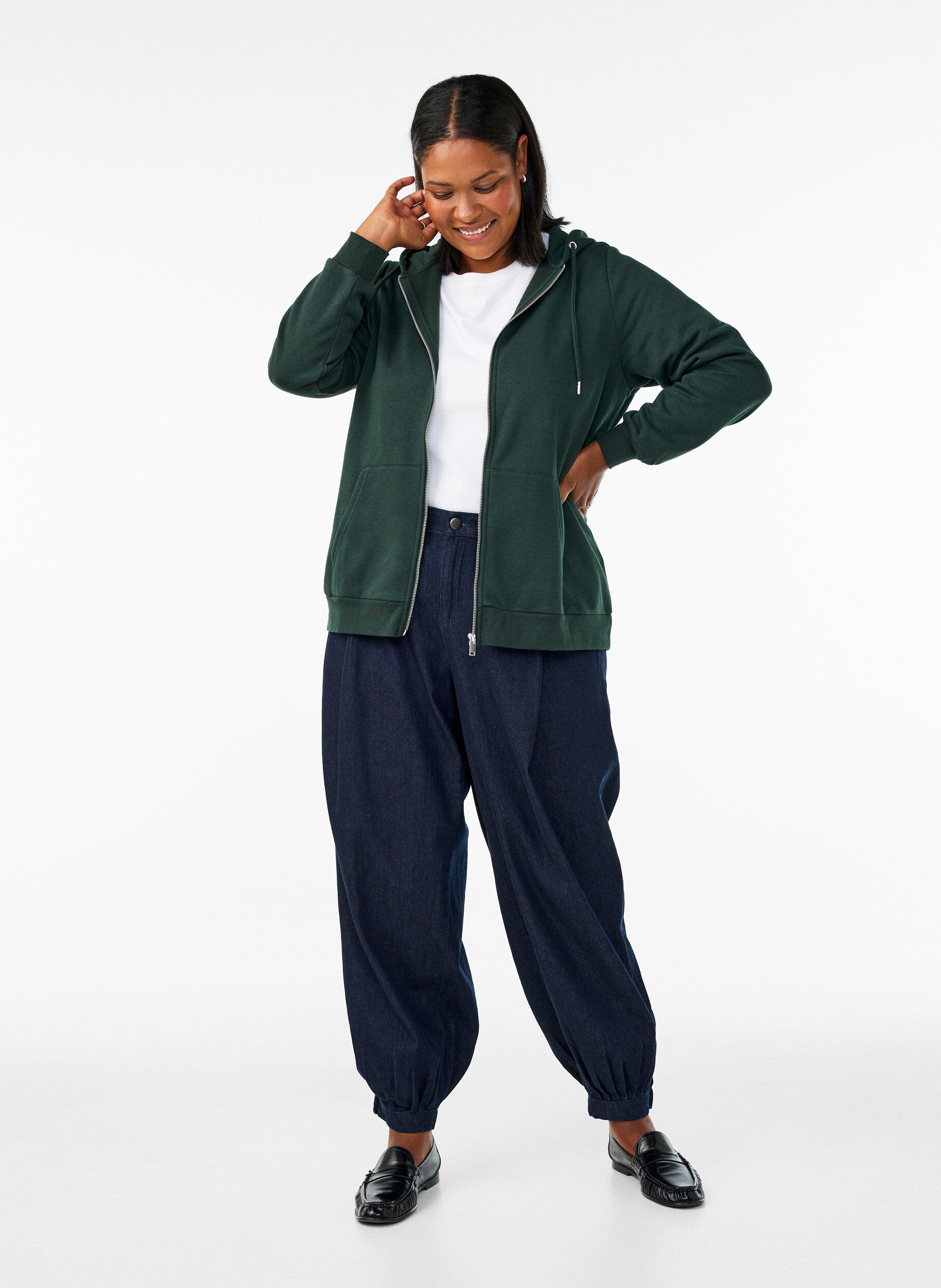 ZizziHupullinen collegepaita vetoketjulla ja taskuilla, Vihre&auml;, Model image number 1