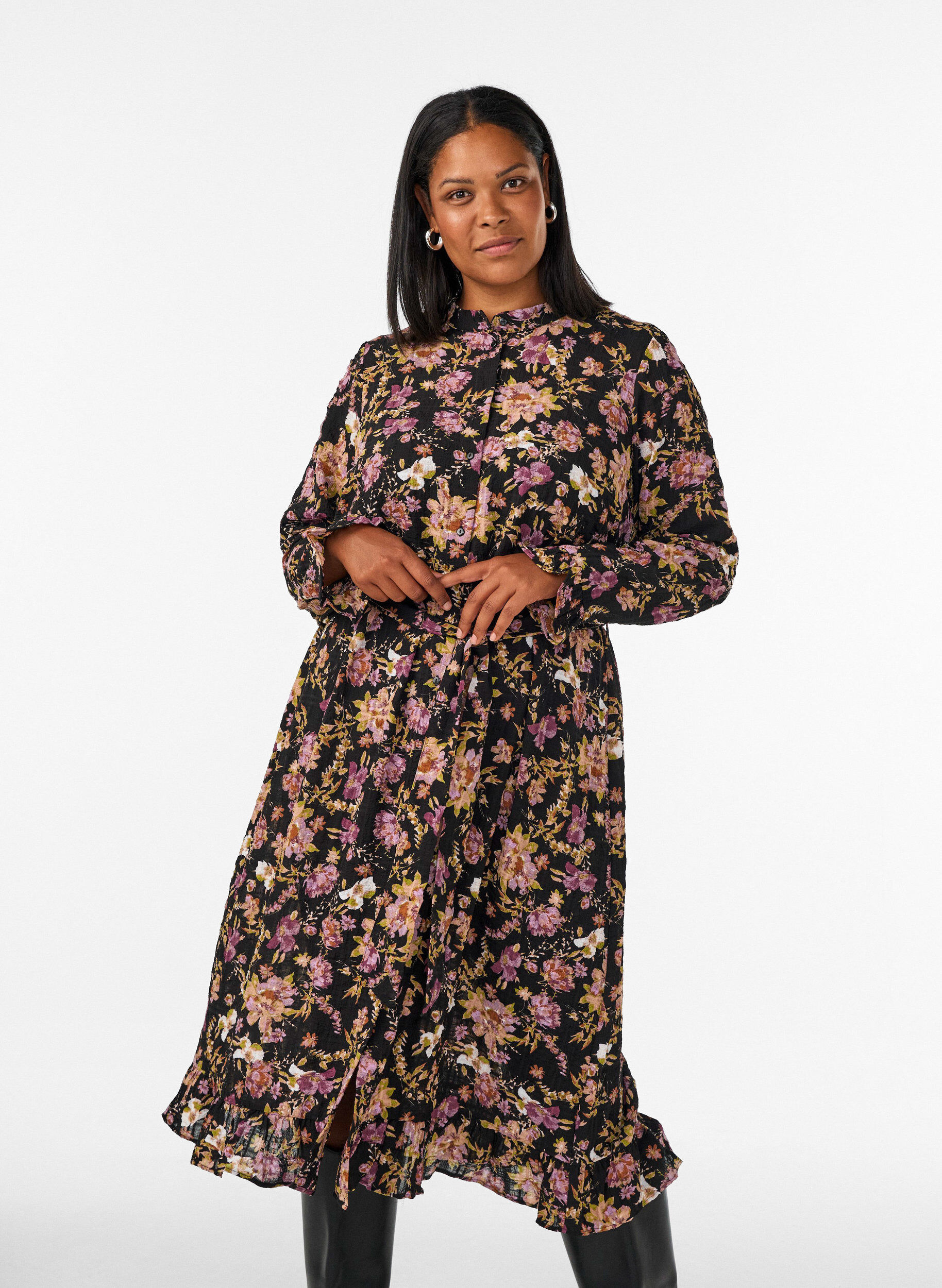 Mekko ilmapallomaisella siluetilla ja rakenteella, Musta, Model