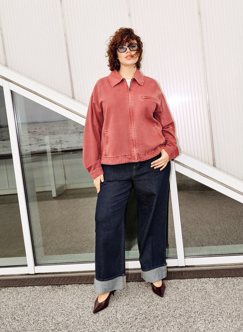 Suoralahkeiset farkut leveillä lahkeilla ja käänteillä, Sininen, Image