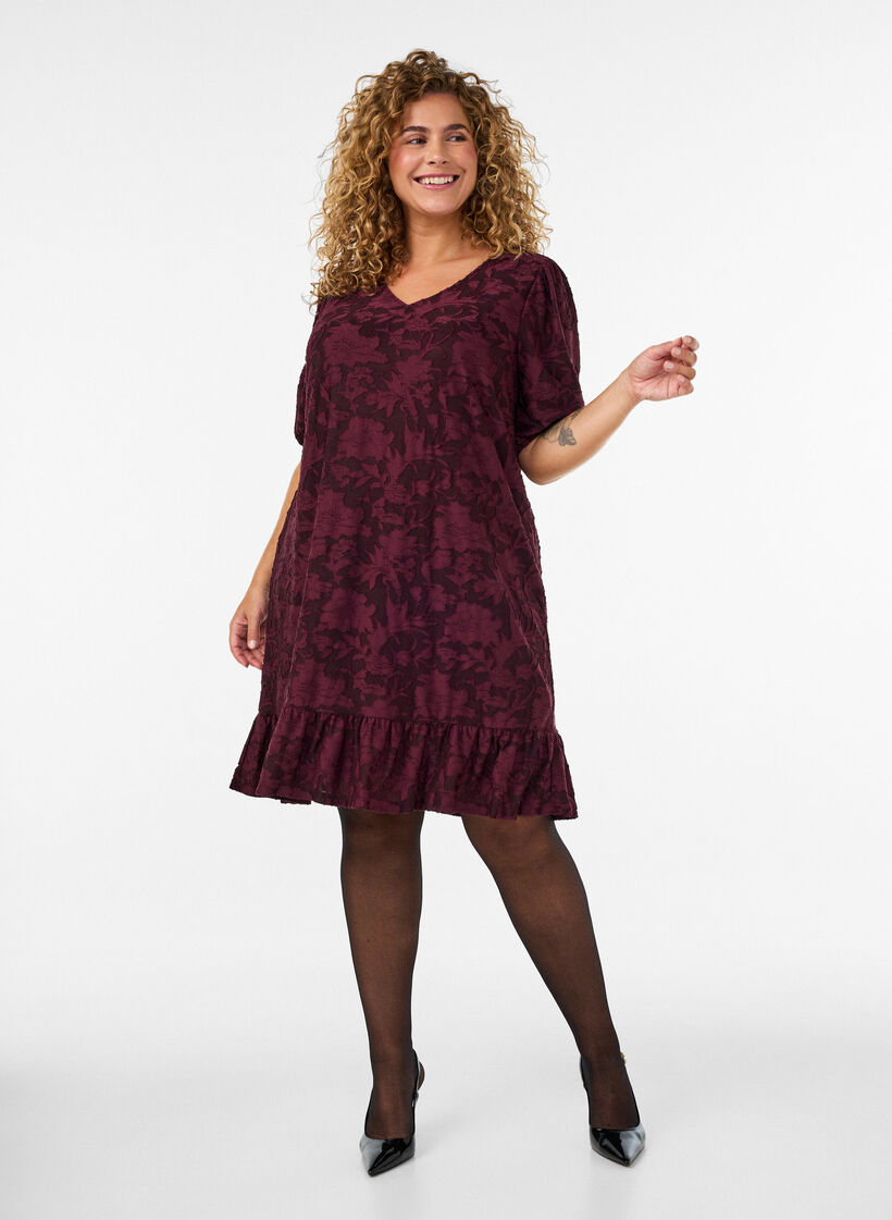 Mekko kukkatekstuurilla ja r&ouml;yhel&ouml;reunuksella, Punainen, Model image number 1