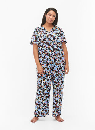 Printattu pyjamapaita viskoosia, Black Blue Flower, Model image number 2