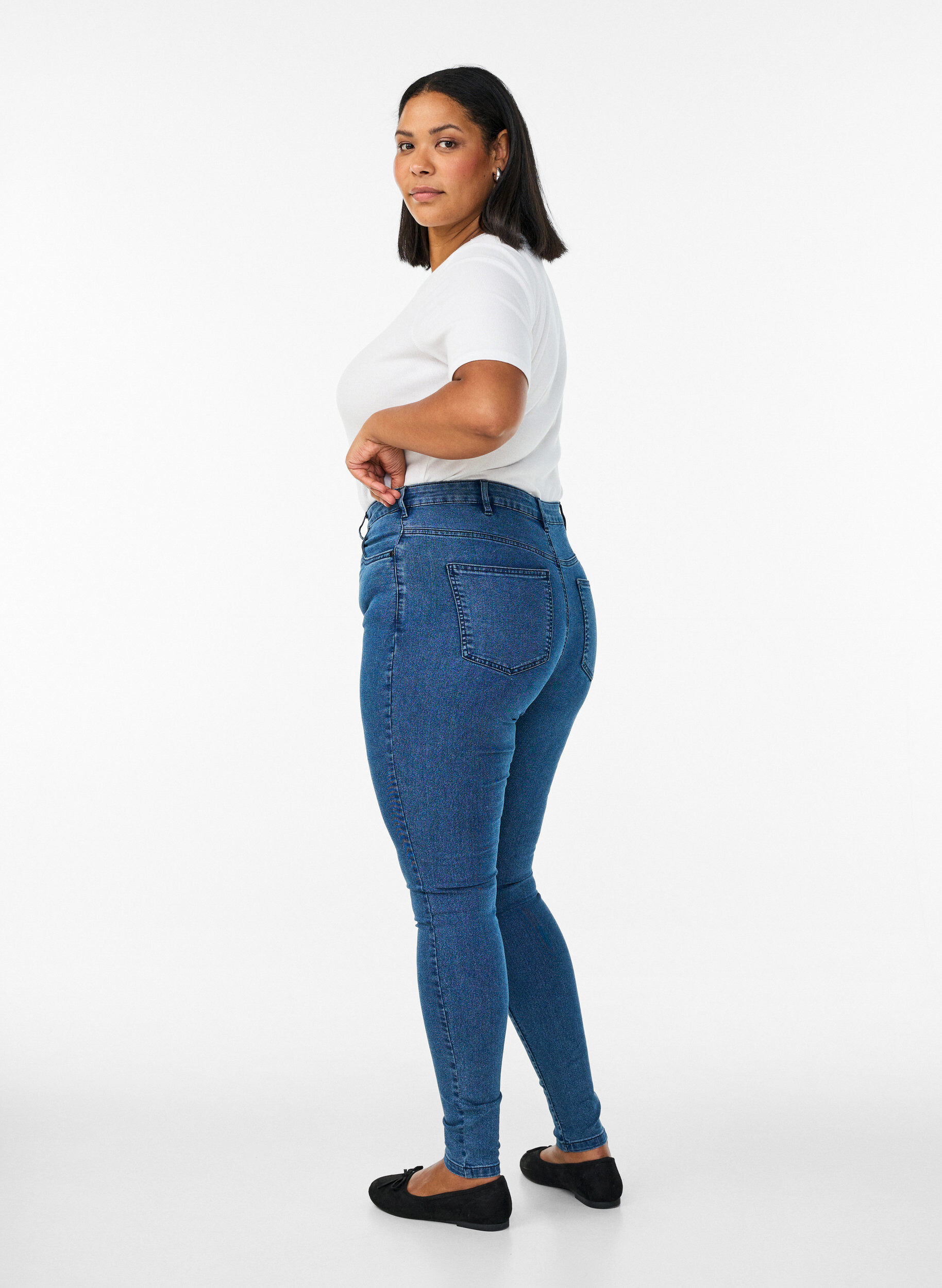 ZizziAmy korkea vy&ouml;t&auml;r&ouml;iset super slim fit -farkut, Sininen, Model image number 1