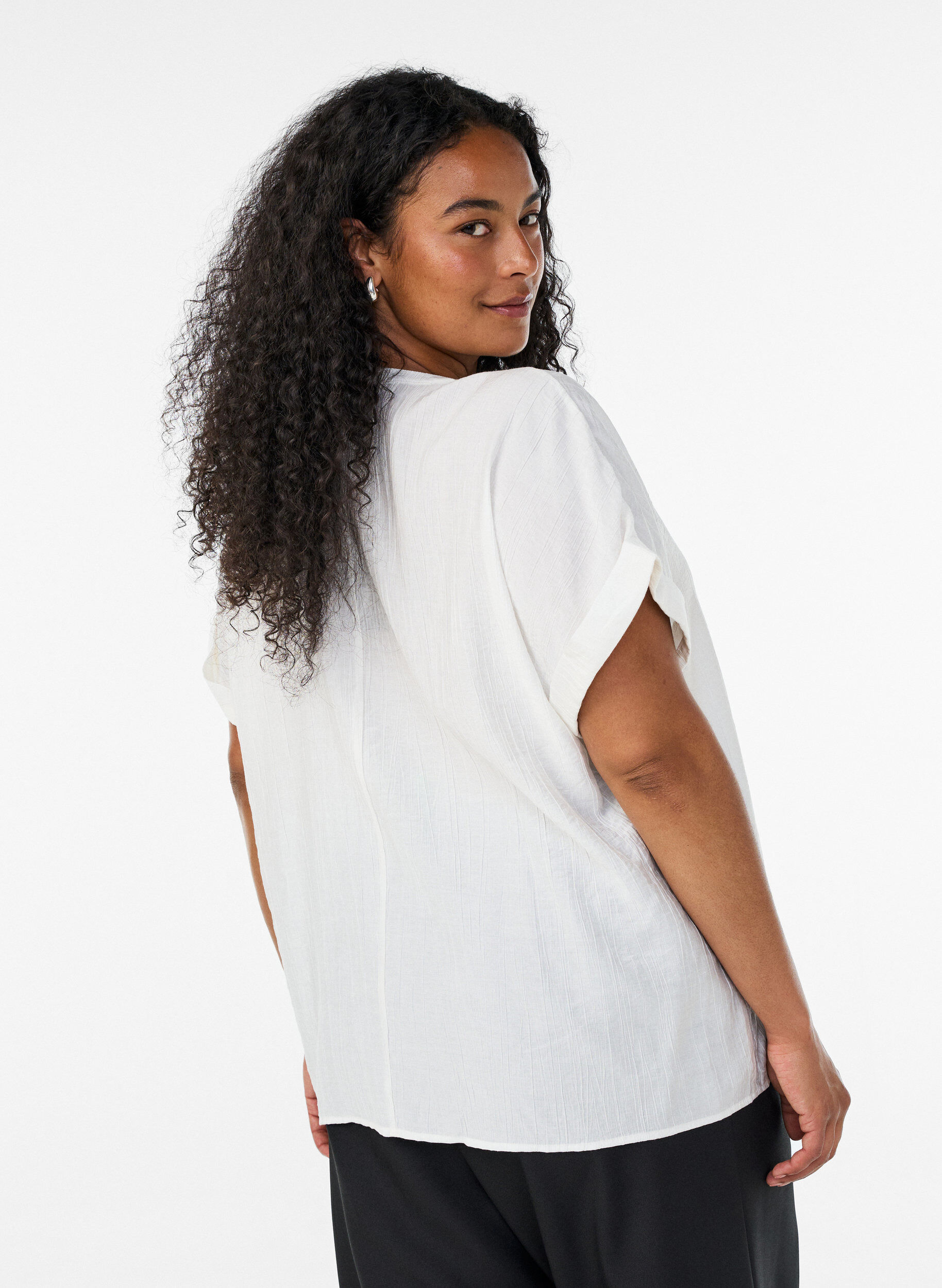 ZizziViskoosipusero napeilla ja tekstuurilla, Vanilja, Model image number 2