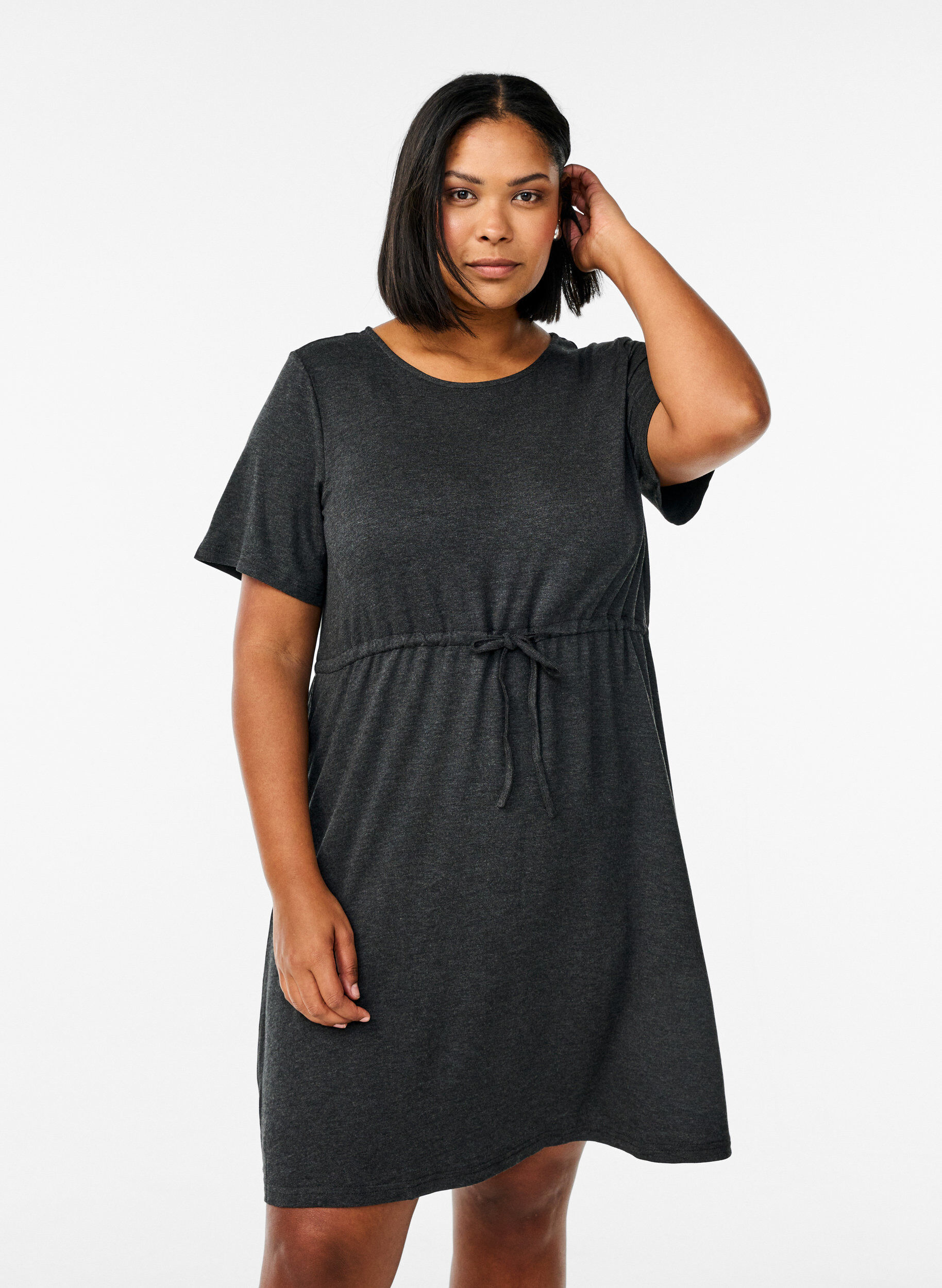 Lyhyt trikoomekko solmittavalla vy&ouml;ll&auml;, Harmaa, Model