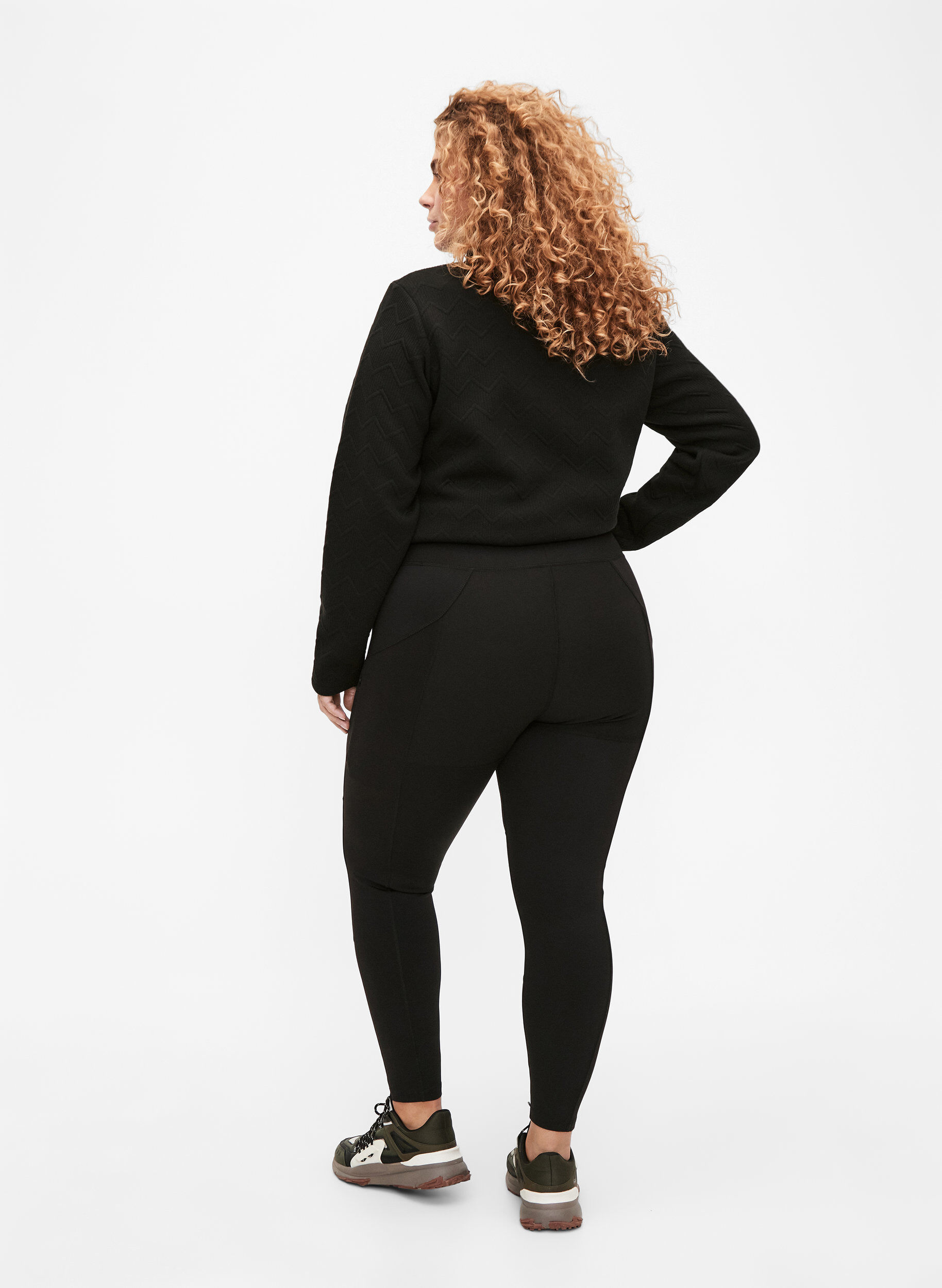 Zizzi Joustavat ja kest&auml;v&auml;t, taskulliset treenileggingsit, Black, Model image number 1