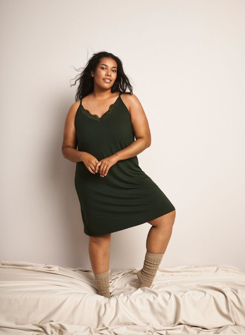 Pitsireunainen viskoosiyöpaita, Vihreä, Image image number 0