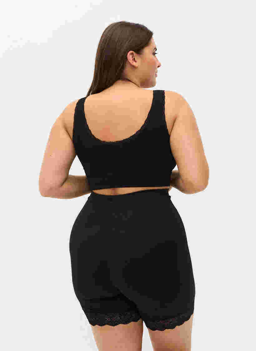 Kevyet shapewear-shortsit pitsireunuksella, Black, Model image number 1