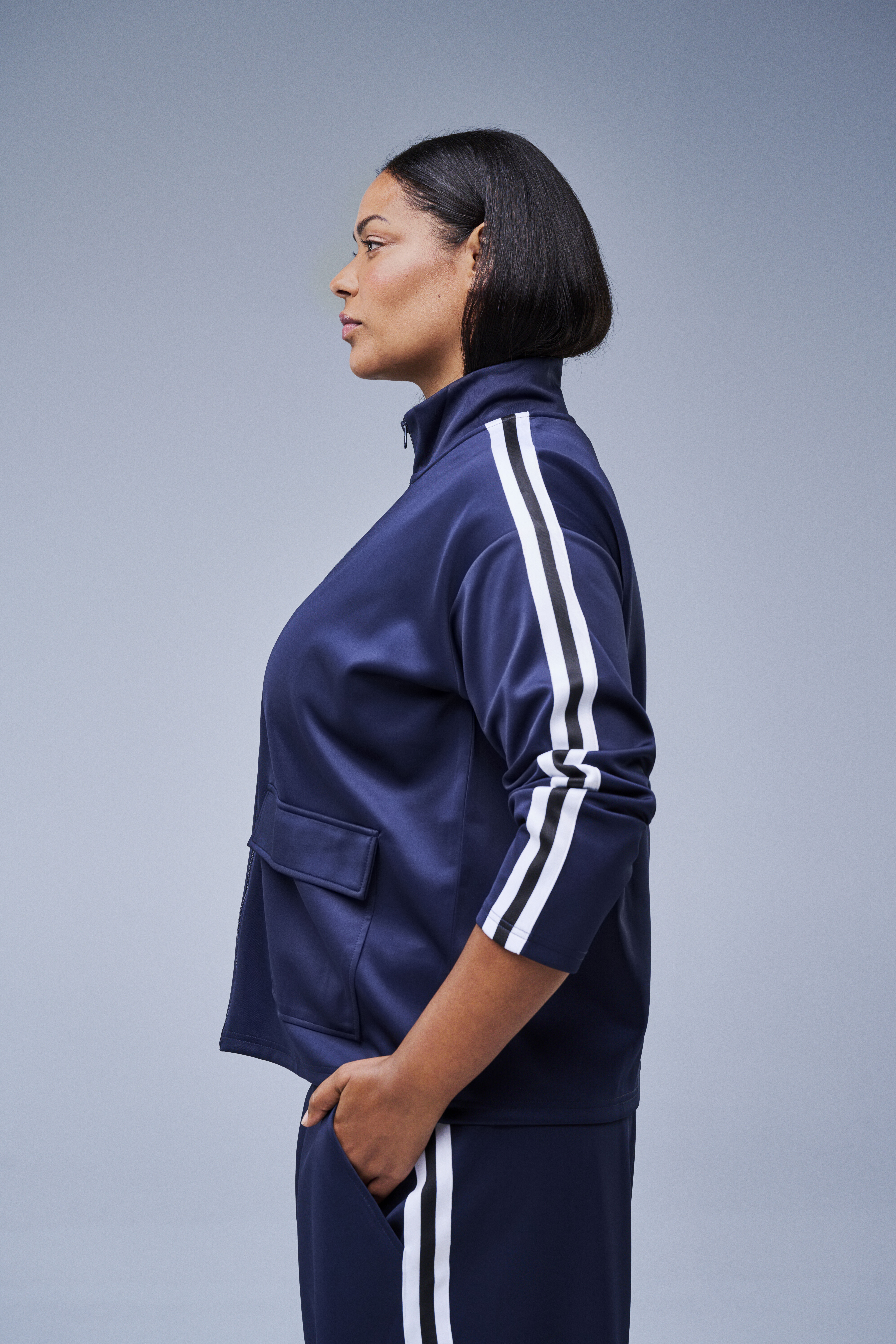 Zizzi Treeniasu sporttisilla raidoilla, , Model