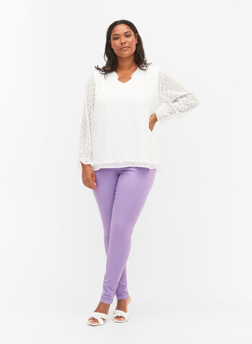 Korkeavyötäröiset super slim fit Amy-farkut, Chalk Violet, Model image number 0