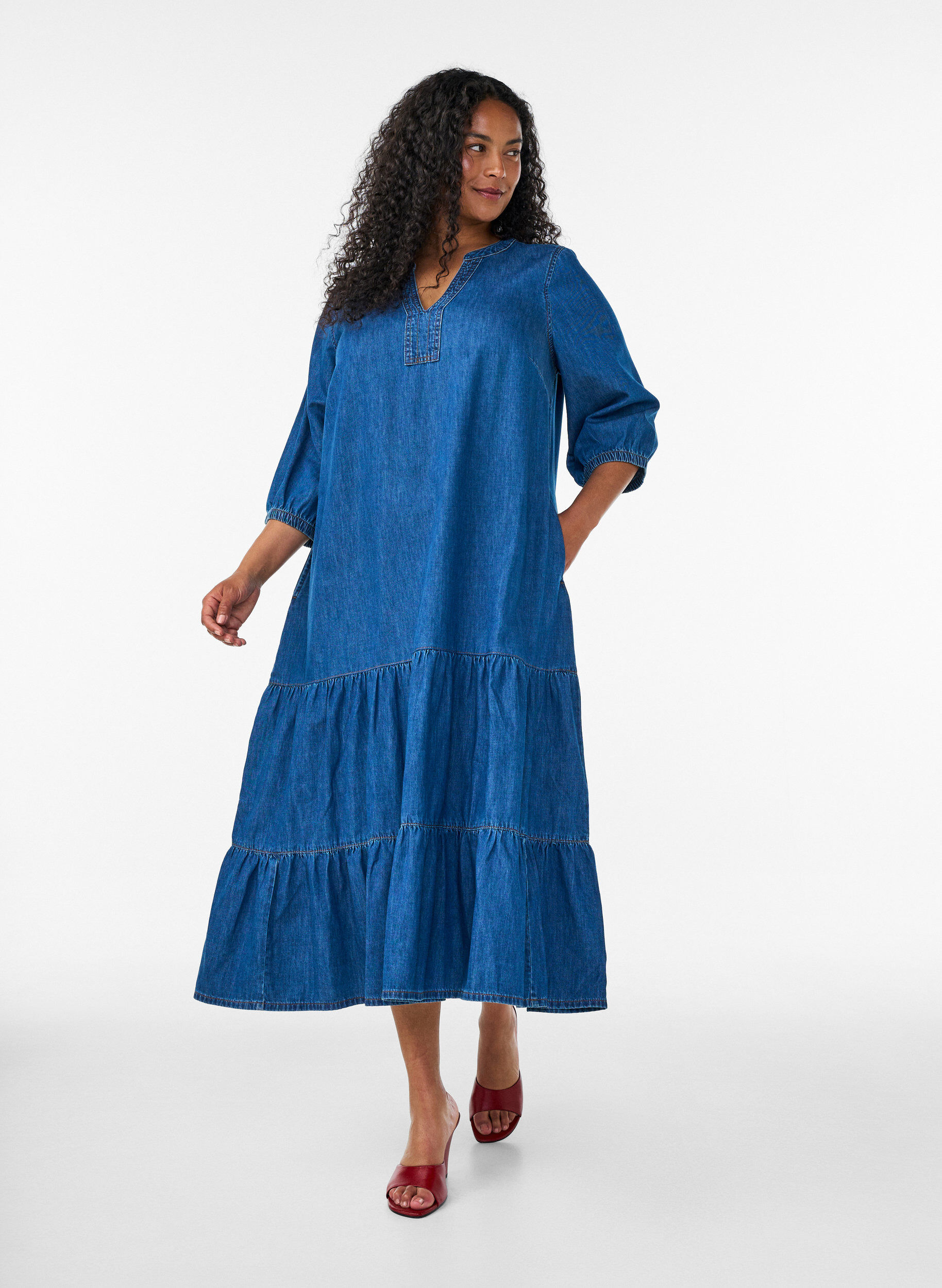 ZizziDenim-maximekko r&ouml;yhel&ouml;kerroksilla, Sininen, Model image number 0