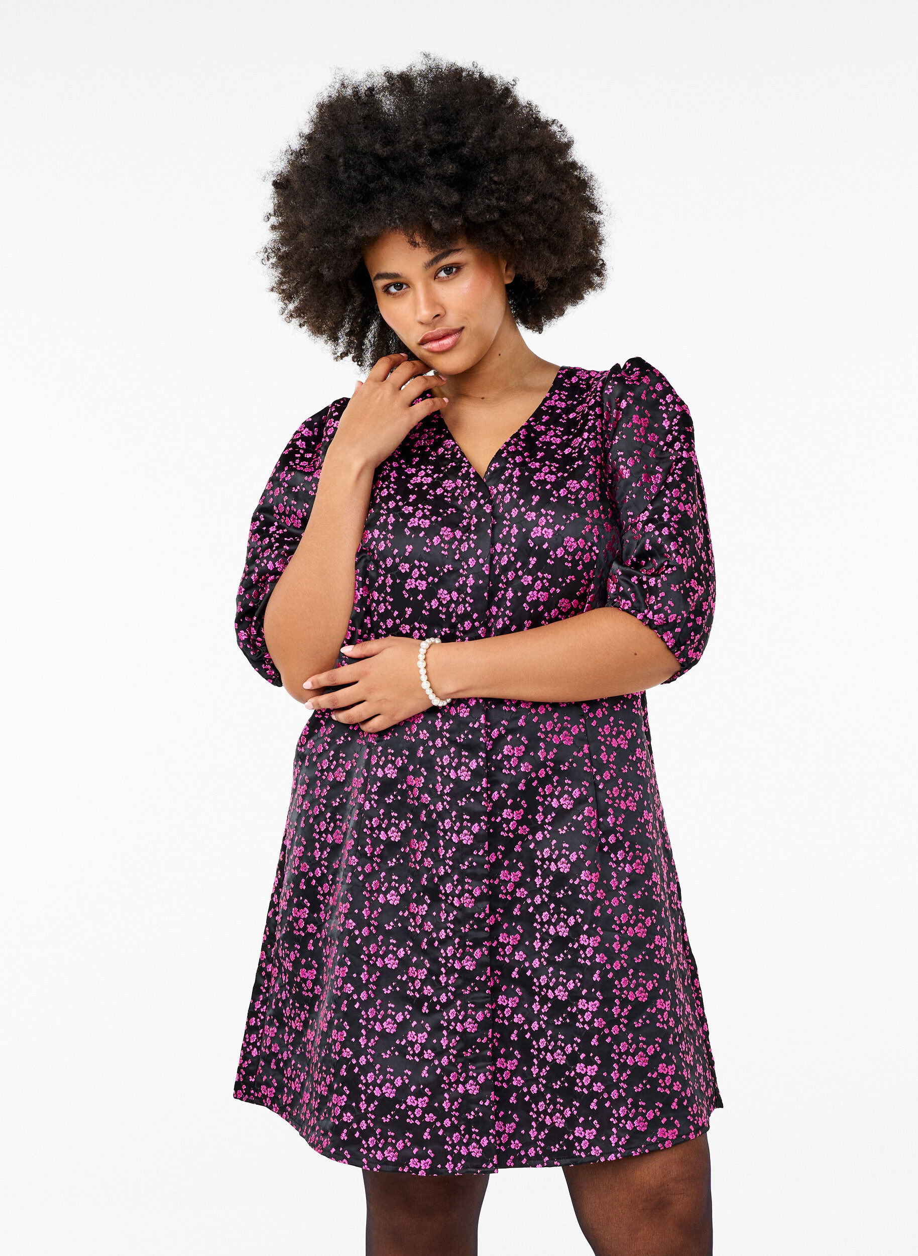 Zizzi Polvipituinen mekko kirjailtuja kukkia, Black Pink Flower, Model image number 0