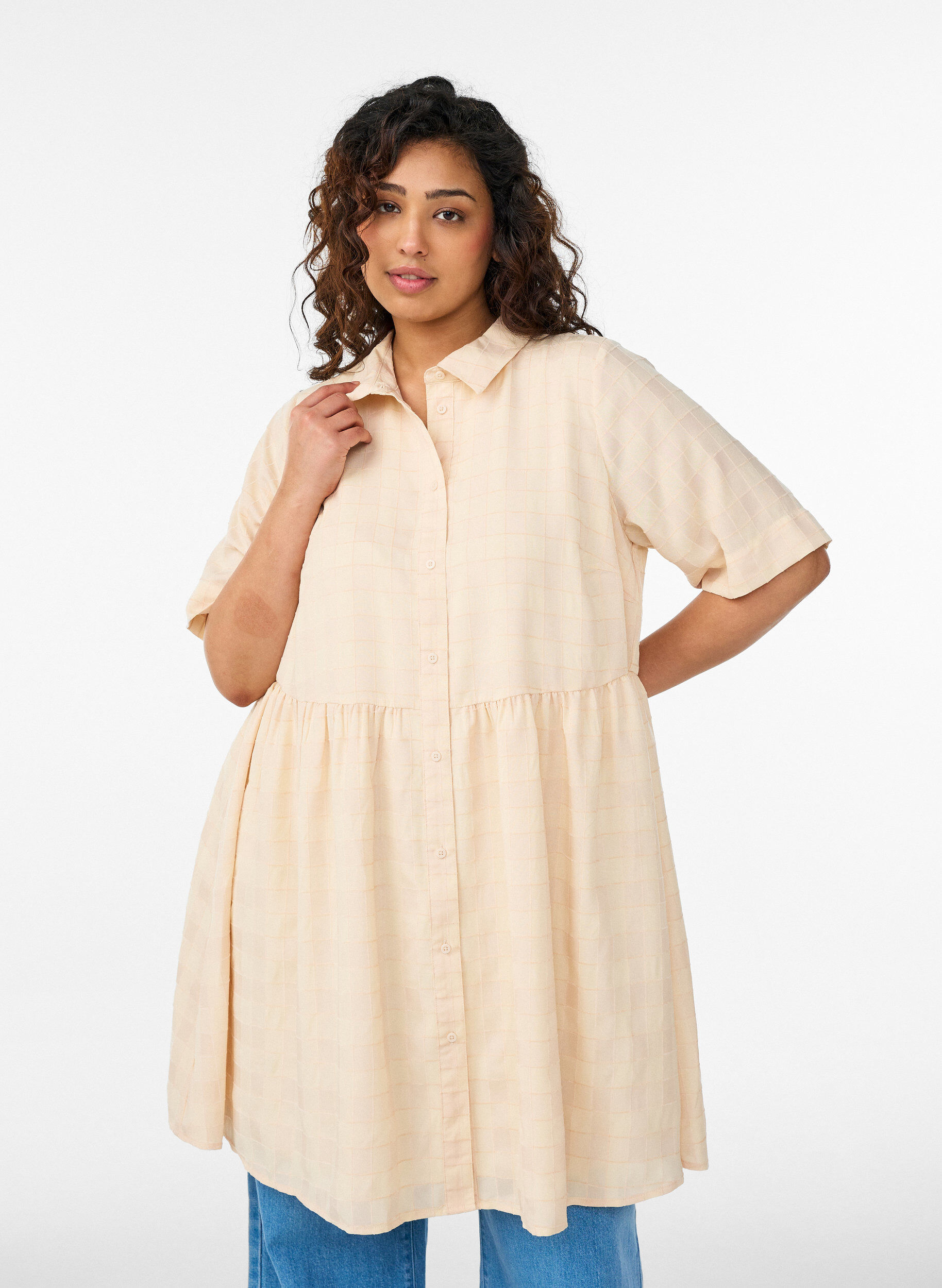 Zizzi Lyhyt paitamekko ruudullisella tekstuurilla ja 1/2-hihoilla, Keltainen, Model image number 0