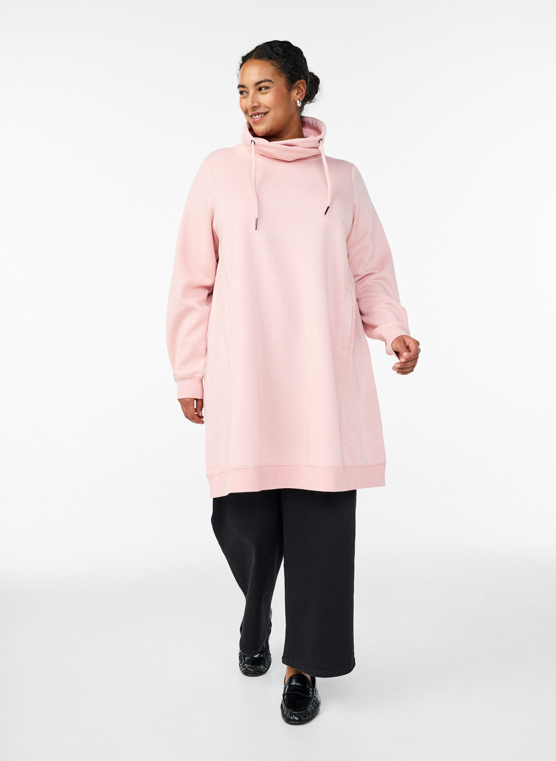 ZizziLyhyt swetarimekko korkealla kauluksella ja taskuilla, Punainen, Model image number 1