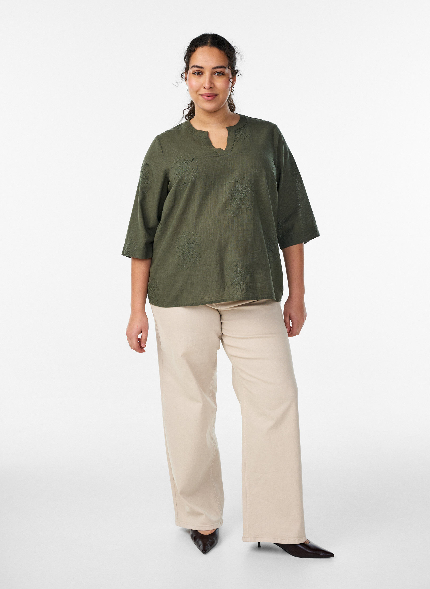 Zizzi Puuvillapusero kirjailuilla yksityiskohdilla ja 3/4-hihoilla, Vihre&auml;, Model image number 1