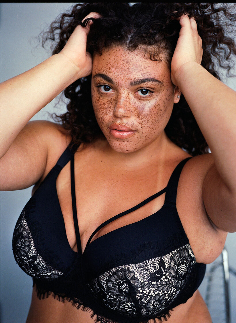 Topatut rintaliivit pitsillä ja nauhalla, Black, Image image number 0