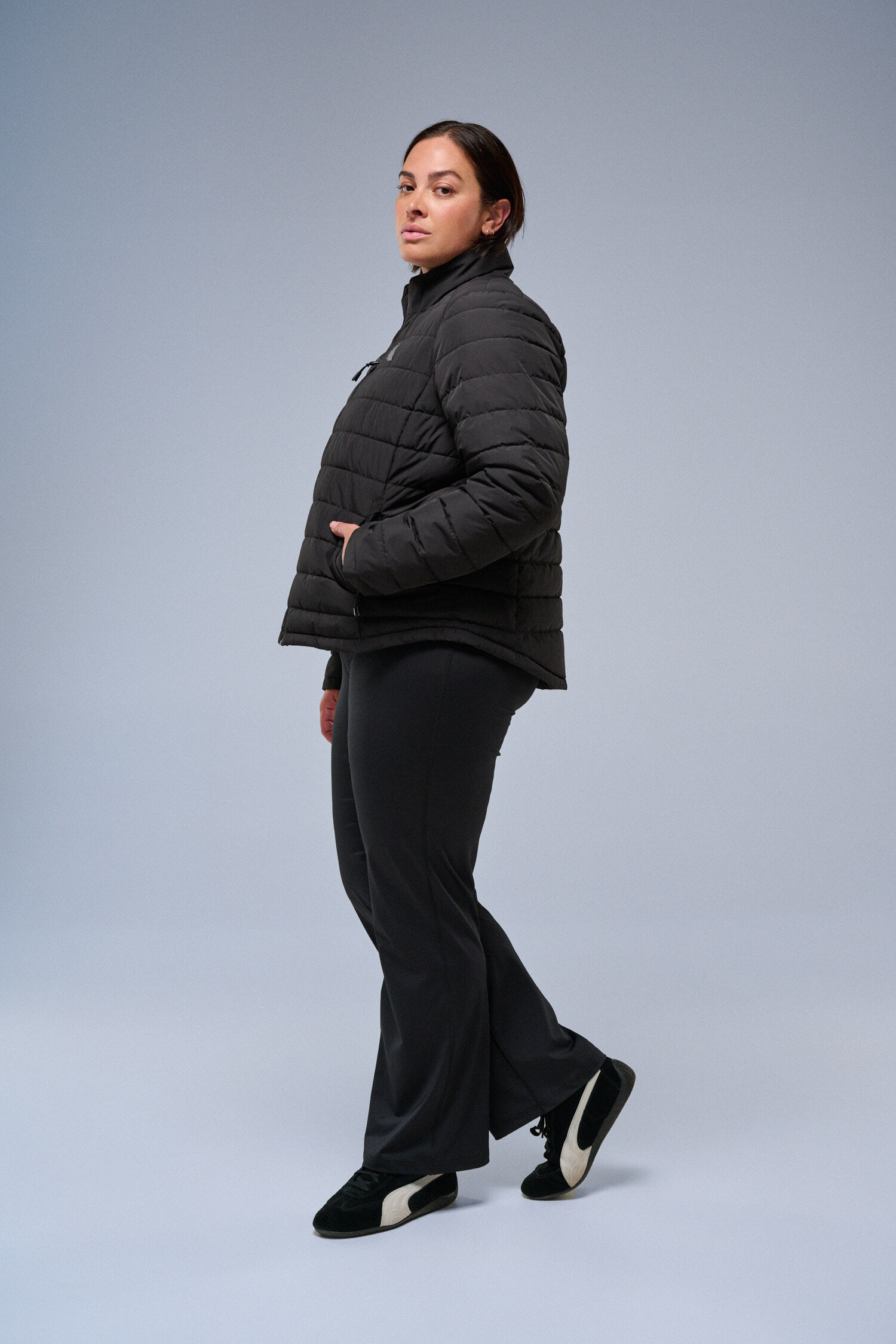 Urheiluk&auml;ytt&ouml;&ouml;n tarkoitettu takki, , Model