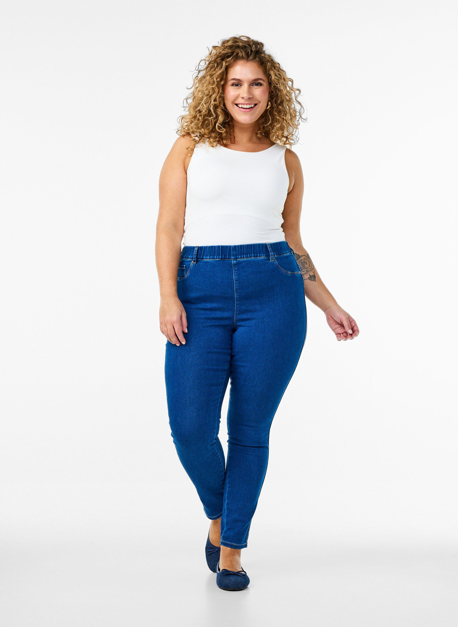 Korkeavy&ouml;t&auml;r&ouml;iset jeggingsit, Sininen, Model