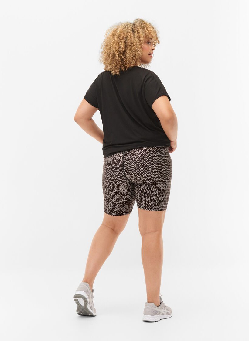 Treenishortsit kuosilla, Black w. Text Print, Model image number 1