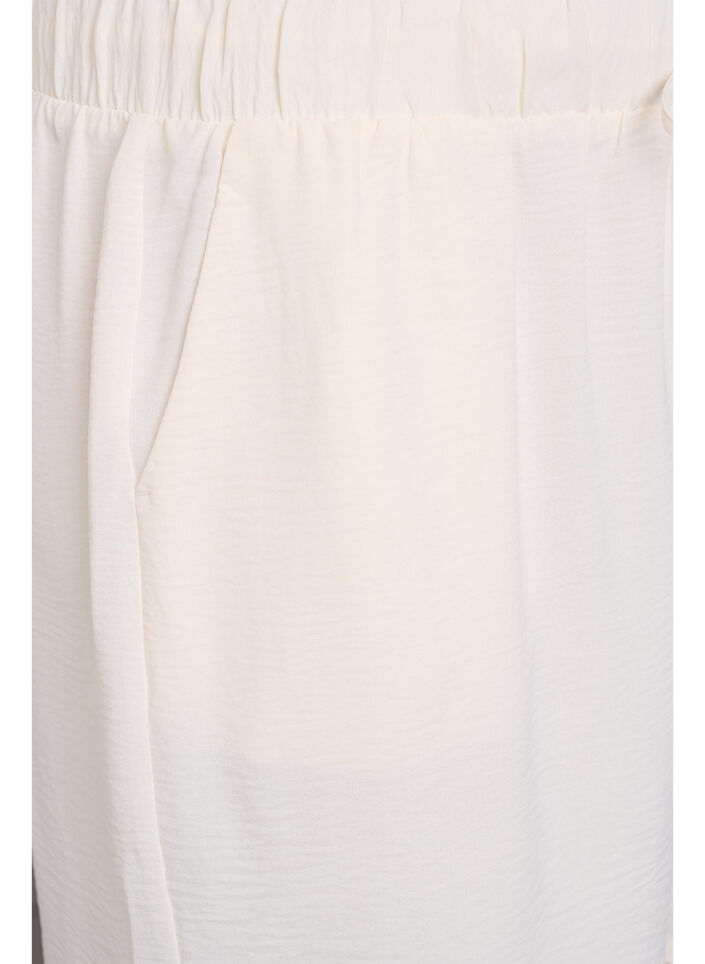 Shortsit, joissa on taskut ja joustava vy&ouml;t&auml;r&ouml;nauha, Vanilja, Packshot image number 2