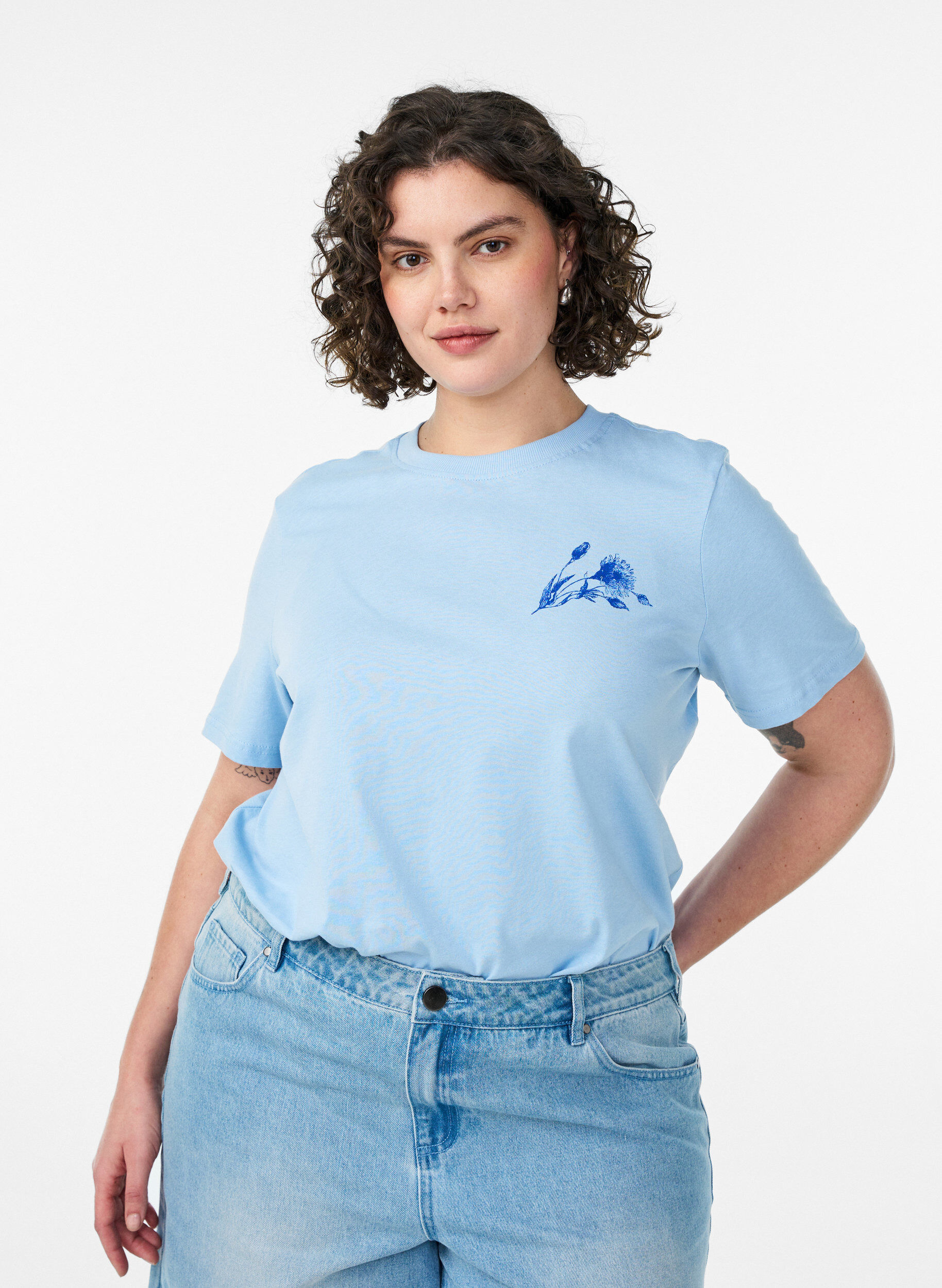Puuvillainen T-paita printill&auml;, Sininen, Model