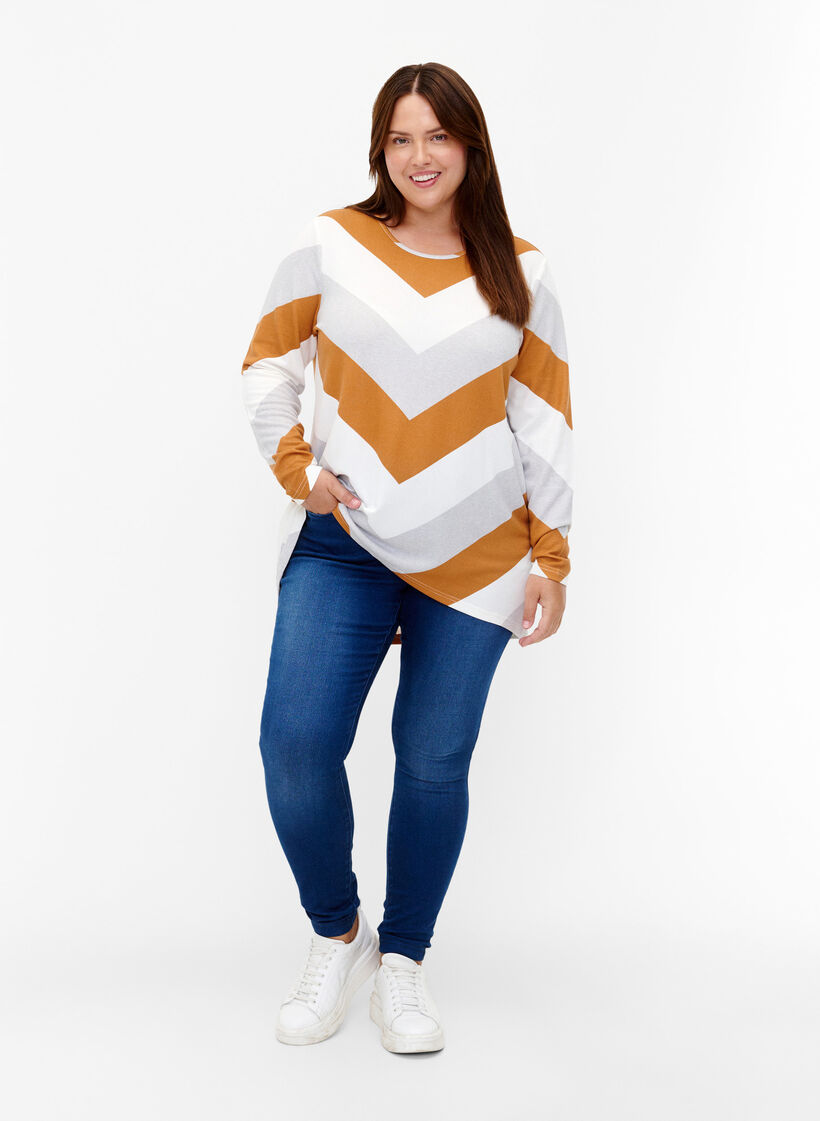 Pitkähihainen kuvioitu pusero, Beige Zig Zag, Model image number 2