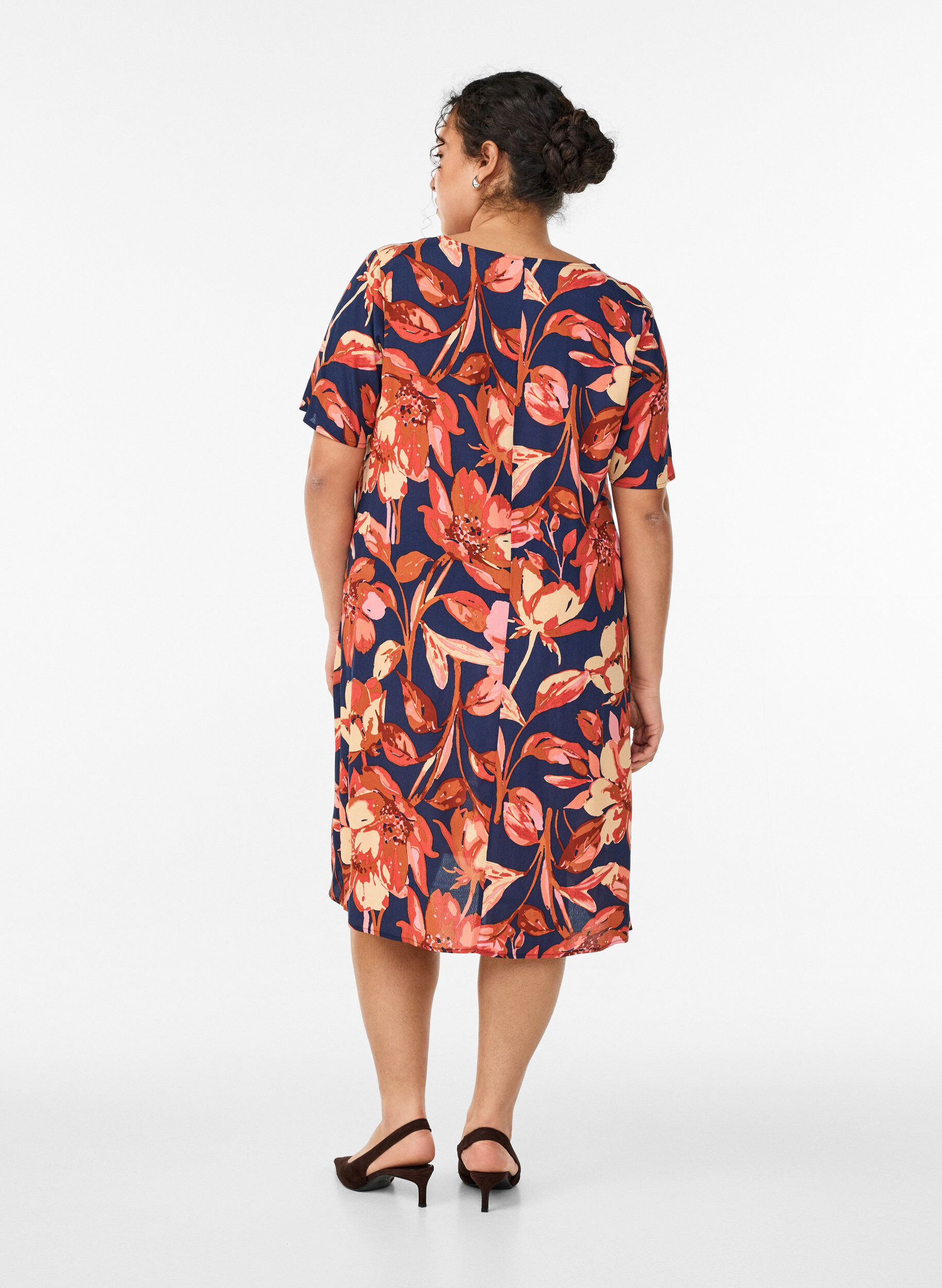 Zizzi Viskoosi A-linjainen mekko, Oranssi, Model image number 2