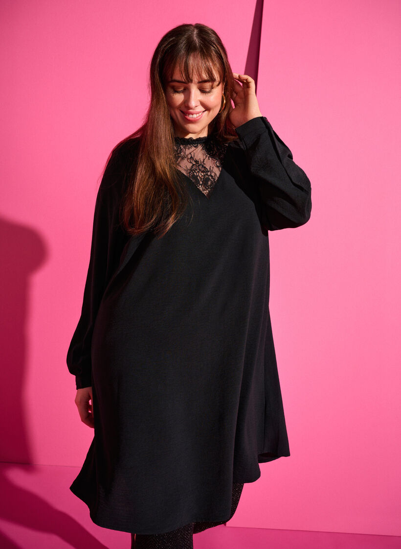 Mekko, jossa on pitsisiä yksityiskohtia, Black, Image image number 0