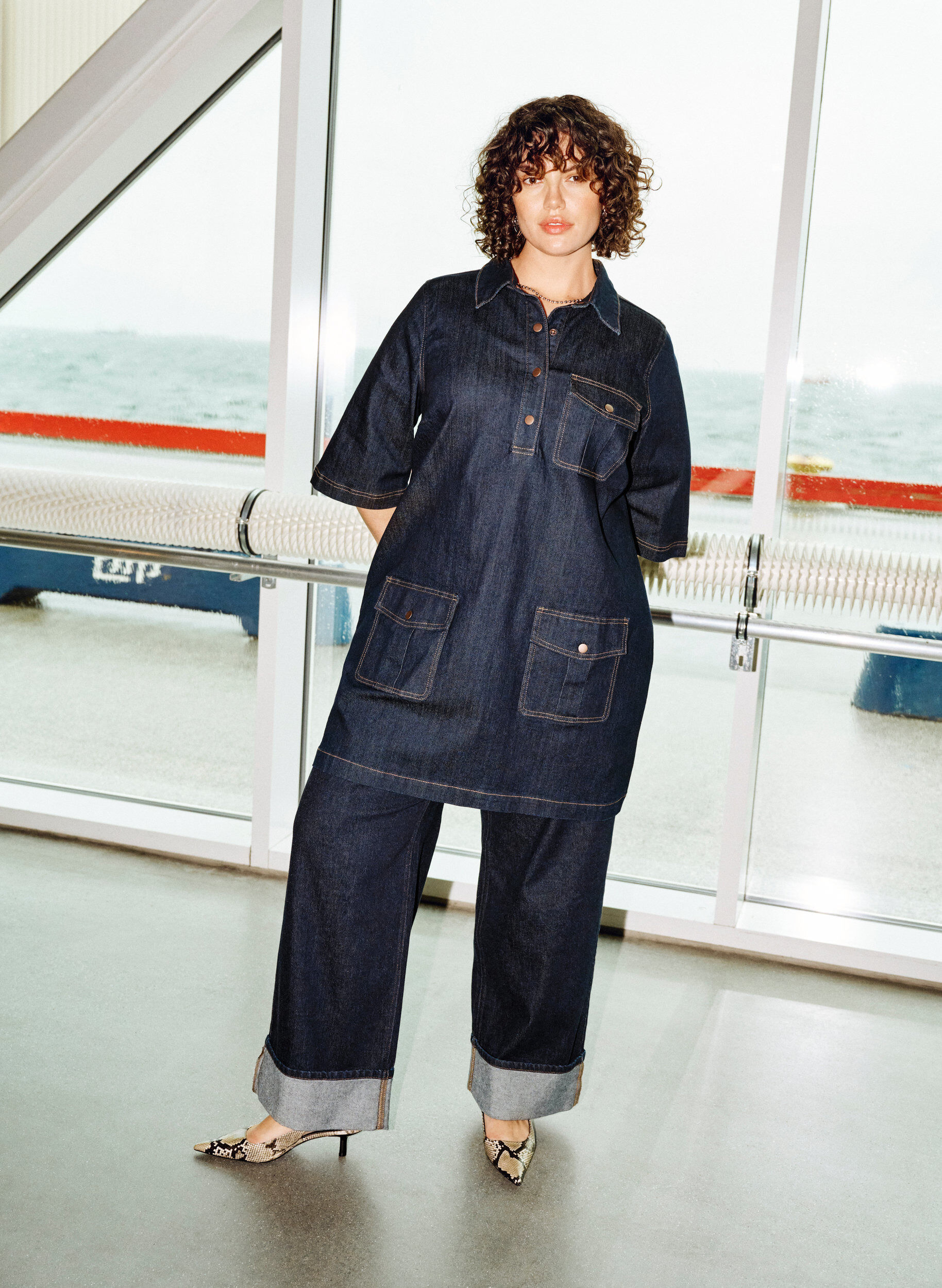 Zizzi Denimekko suurilla taskuilla ja 3/4-hihoilla, Sininen, Image image number 0