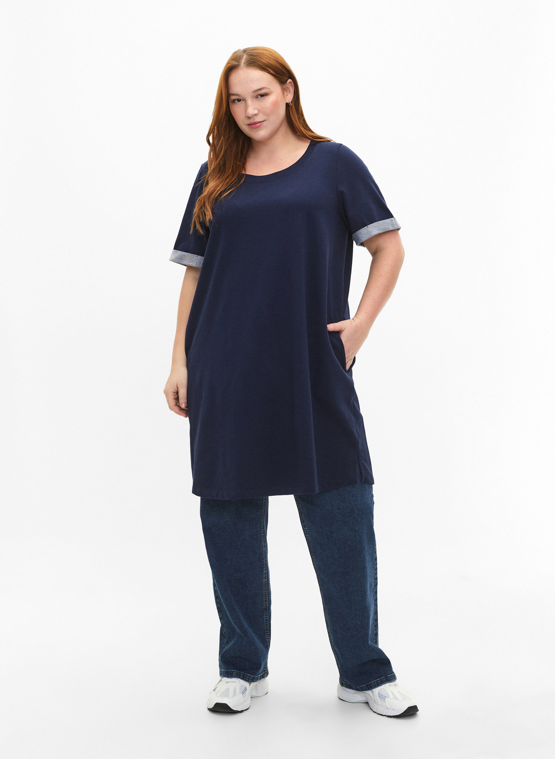 Zizzi Lyhythihainen taskullinen collegemekko, Black Iris, Model image number 2