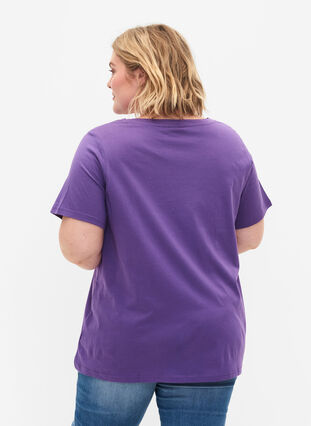 Lyhythihainen t-paita A-mallissa, Deep Lavender, Model image number 1