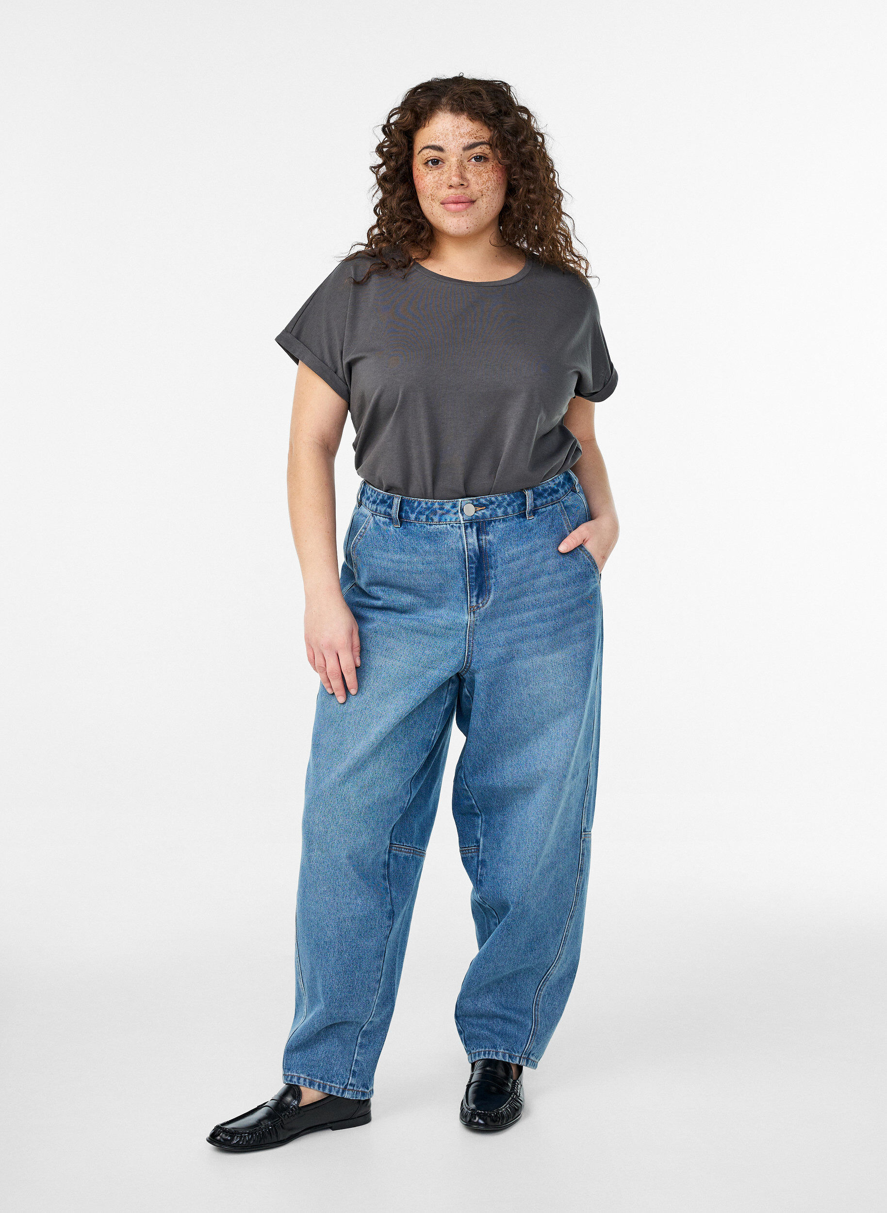 Zizzi Lyhythihainen t-paita puuvillasekoitteesta, Harmaa, Model image number 1