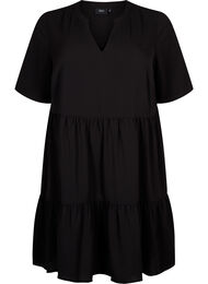 Lyhythihainen A-linjainen mekko, jossa on leikkauslinja, Black