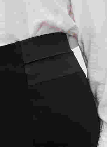 Tyköistuva hame joustavalla vyötäröllä, Black, Model image number 3